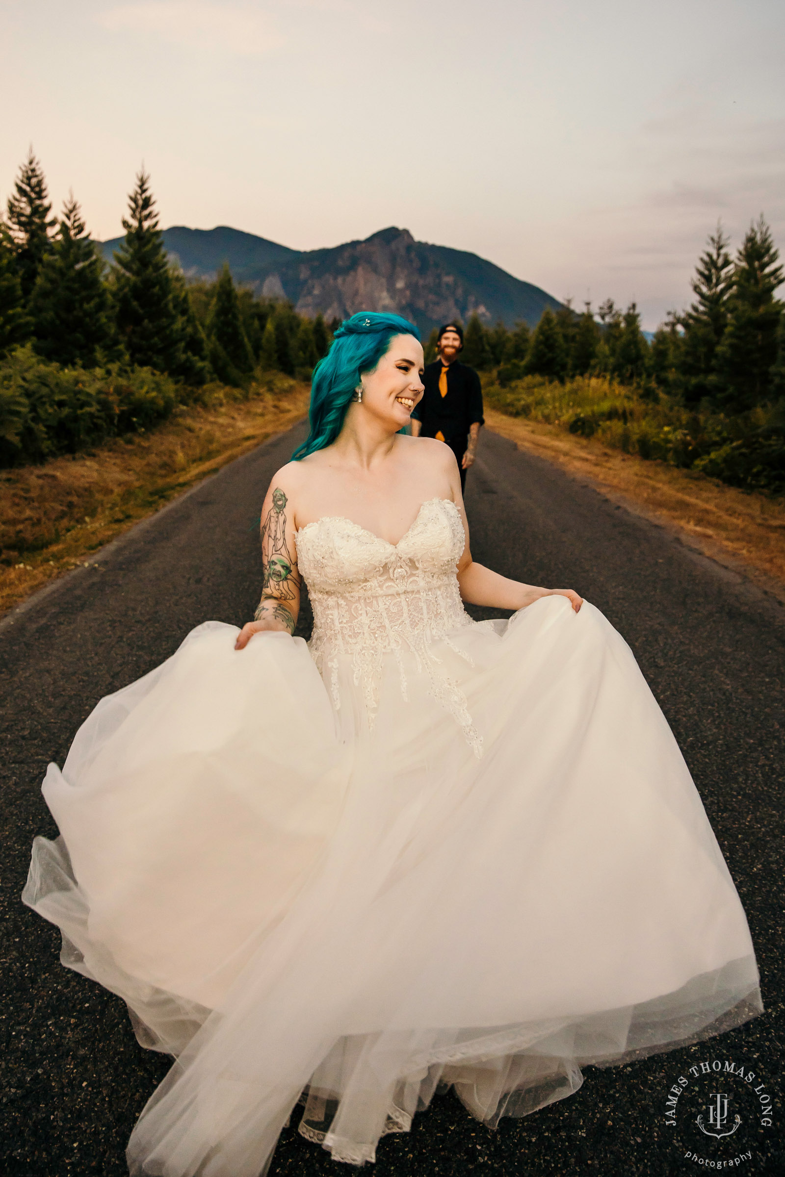 Evergreen Meadows Snoqualmie WA wedding by Snoqualmie wedding photographer James Thomas Long Photography