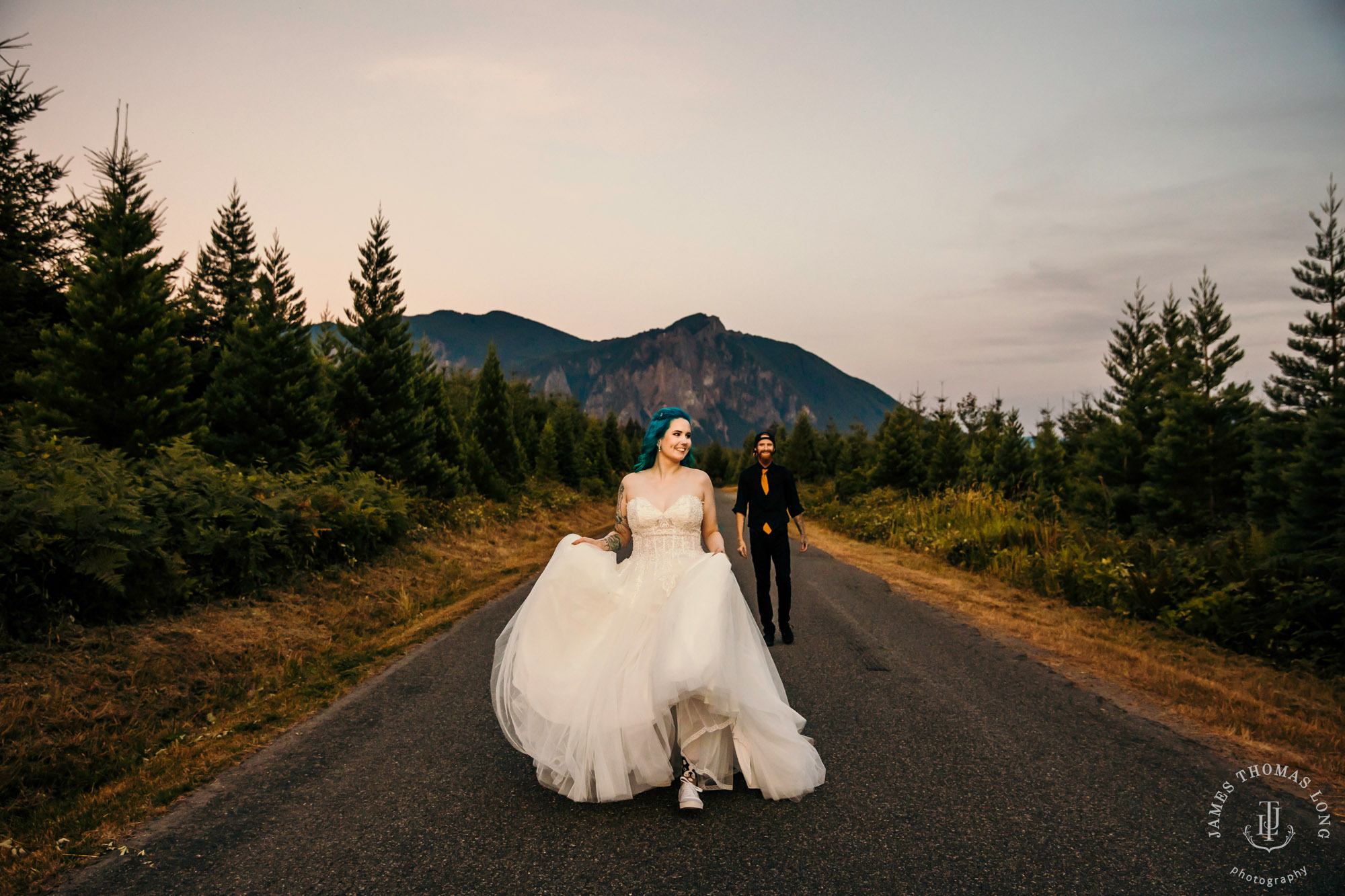 Evergreen Meadows Snoqualmie WA wedding by Snoqualmie wedding photographer James Thomas Long Photography