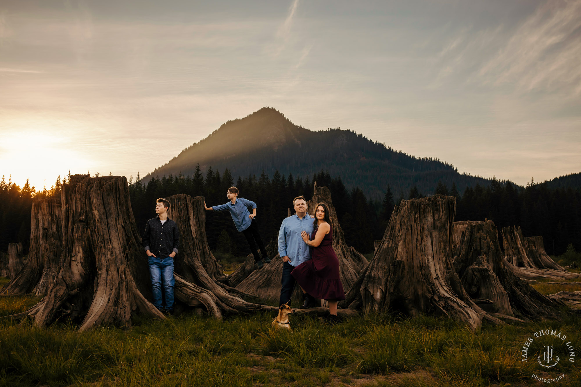 Snoqualmie Pass adventure family photography session by Snoqualmie adventure family photographer James Thomas Long Photography