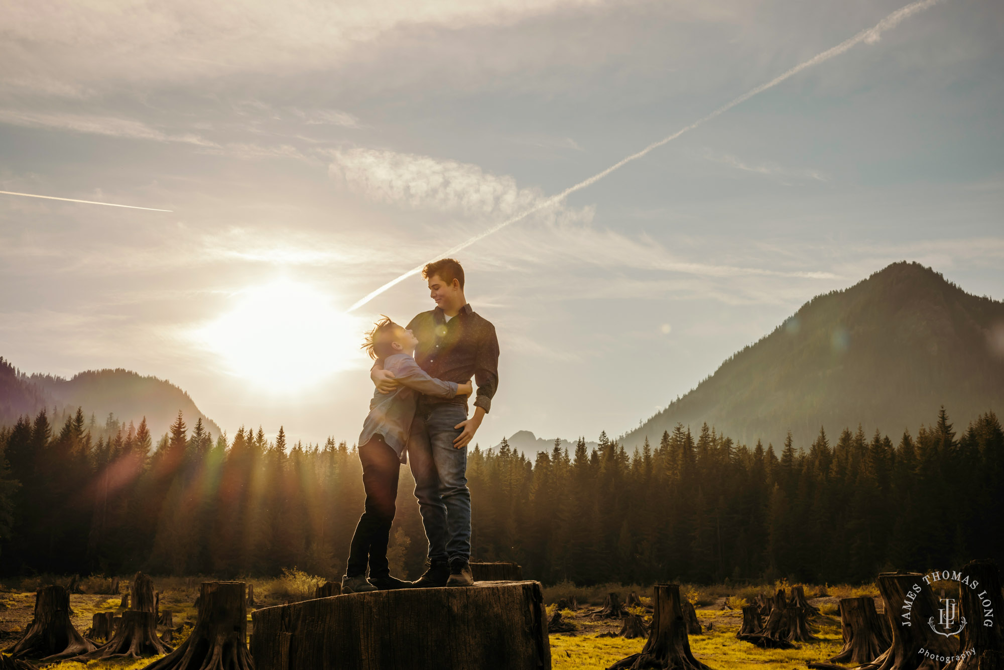 Snoqualmie Pass adventure family photography session by Snoqualmie adventure family photographer James Thomas Long Photography