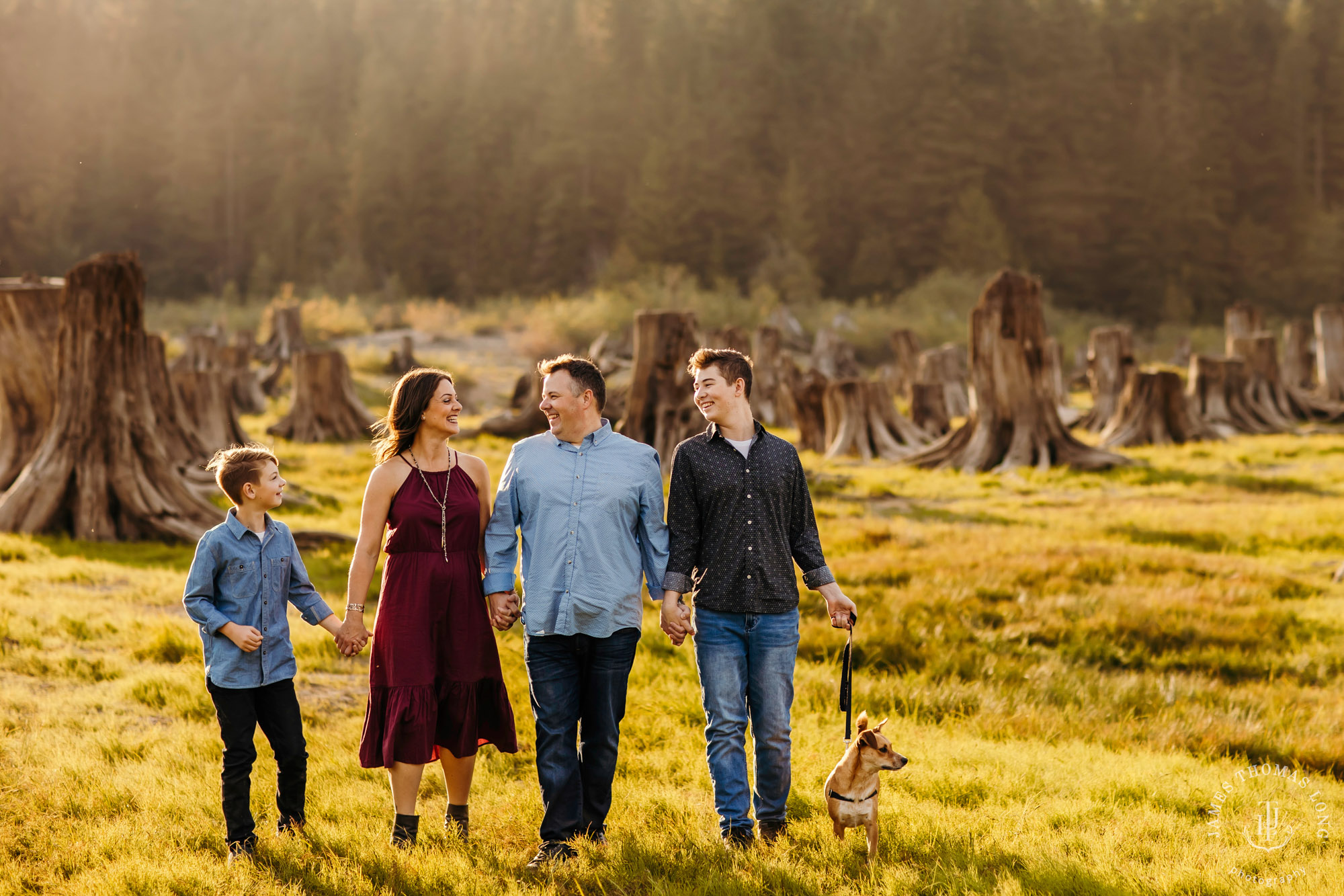 Snoqualmie Pass adventure family photography session by Snoqualmie adventure family photographer James Thomas Long Photography