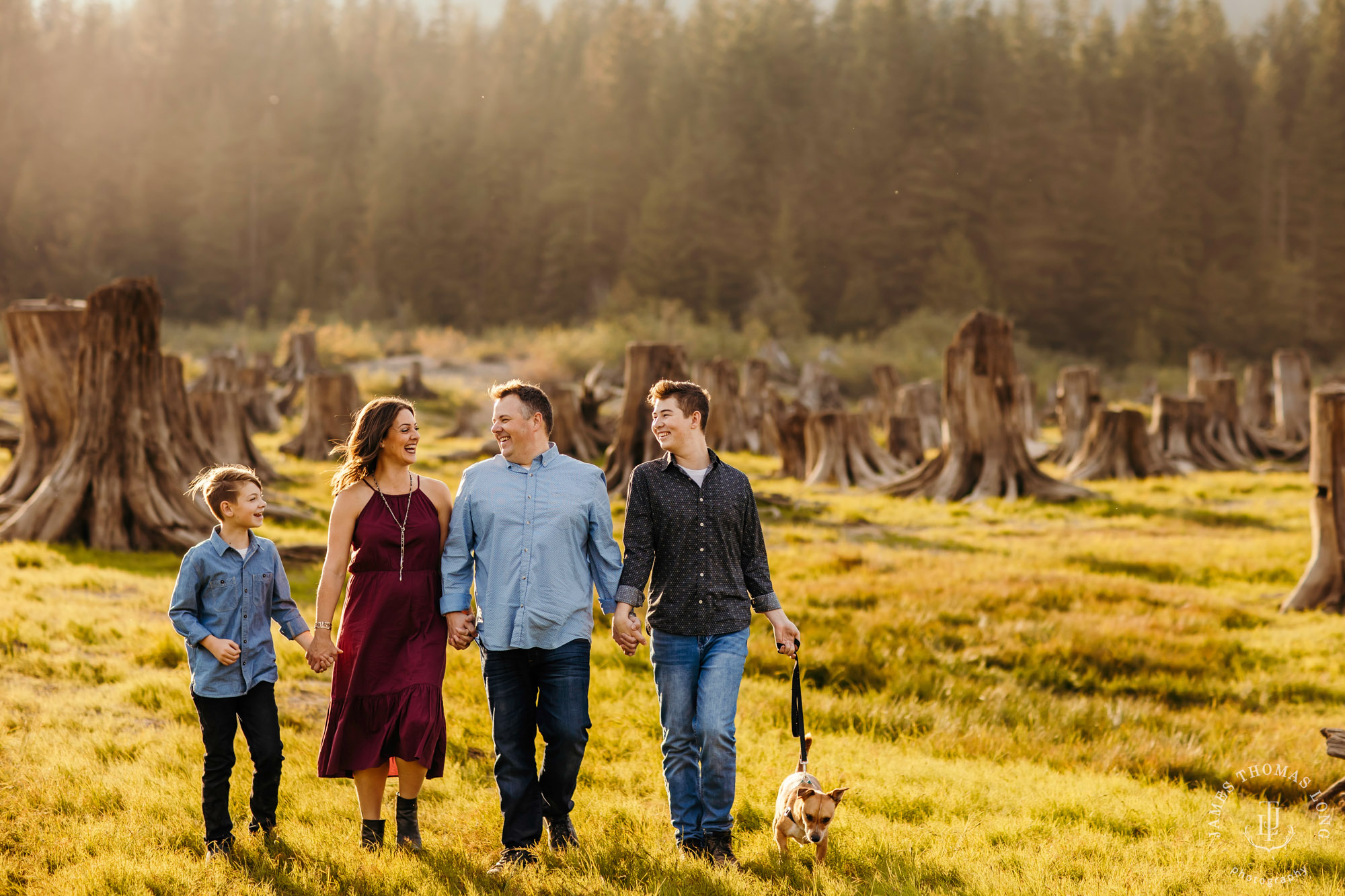 Snoqualmie Pass adventure family photography session by Snoqualmie adventure family photographer James Thomas Long Photography