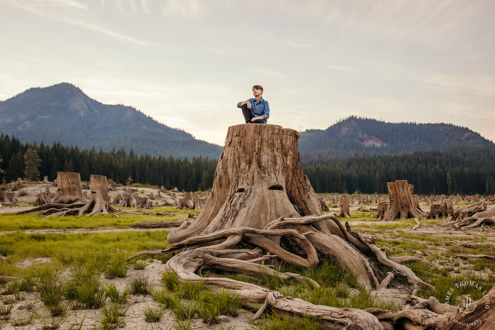 Snoqualmie Pass adventure family photography session by Snoqualmie adventure family photographer James Thomas Long Photography