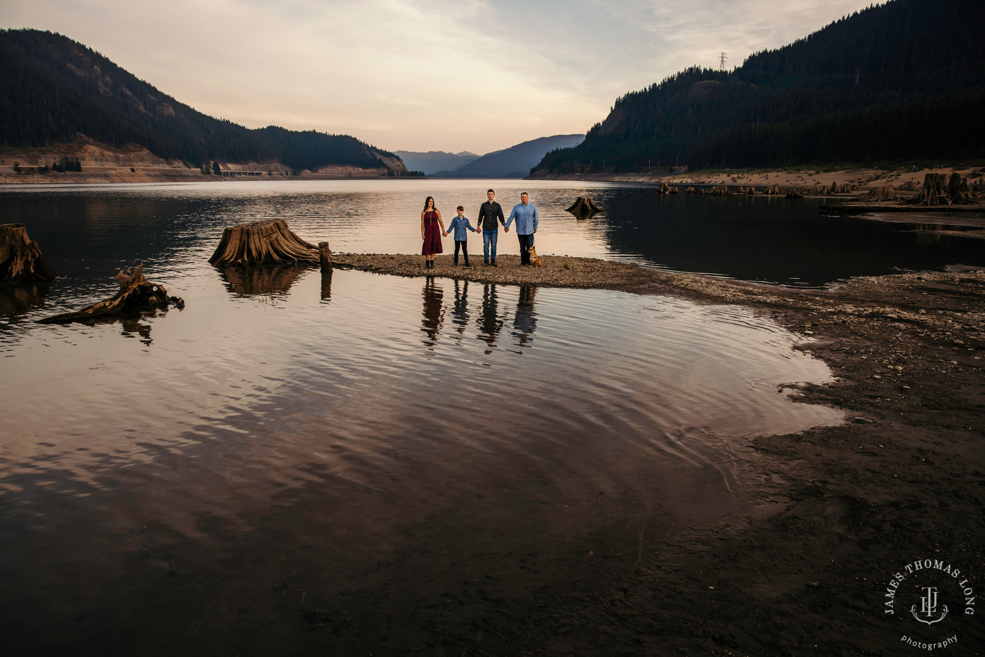 Snoqualmie Pass adventure family photography session by Snoqualmie adventure family photographer James Thomas Long Photography