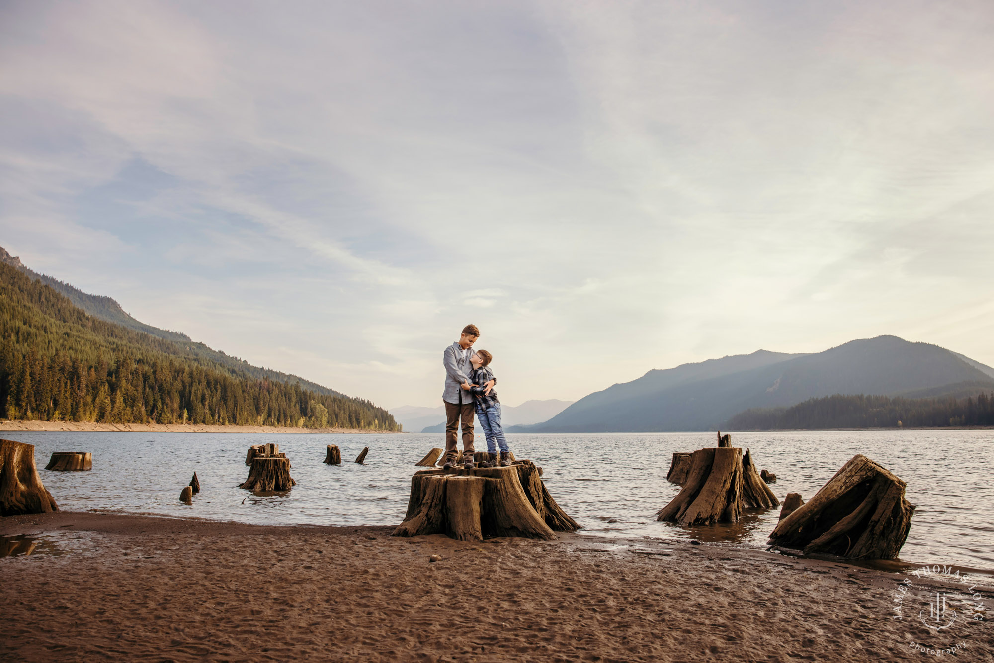 Seattle Cascade Mountain adventure family photography session by Seattle adventure family photographer James Thomas Long Photography