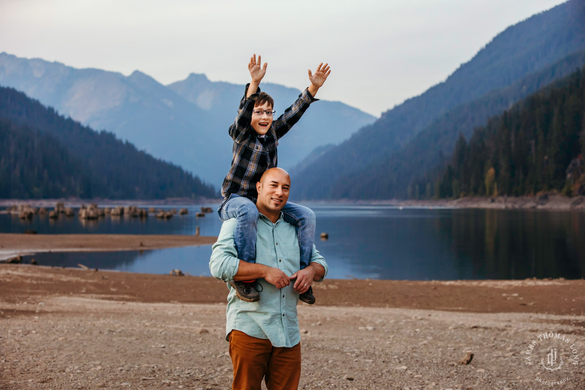 Seattle Cascade Mountain adventure family photography session by Seattle adventure family photographer James Thomas Long Photography