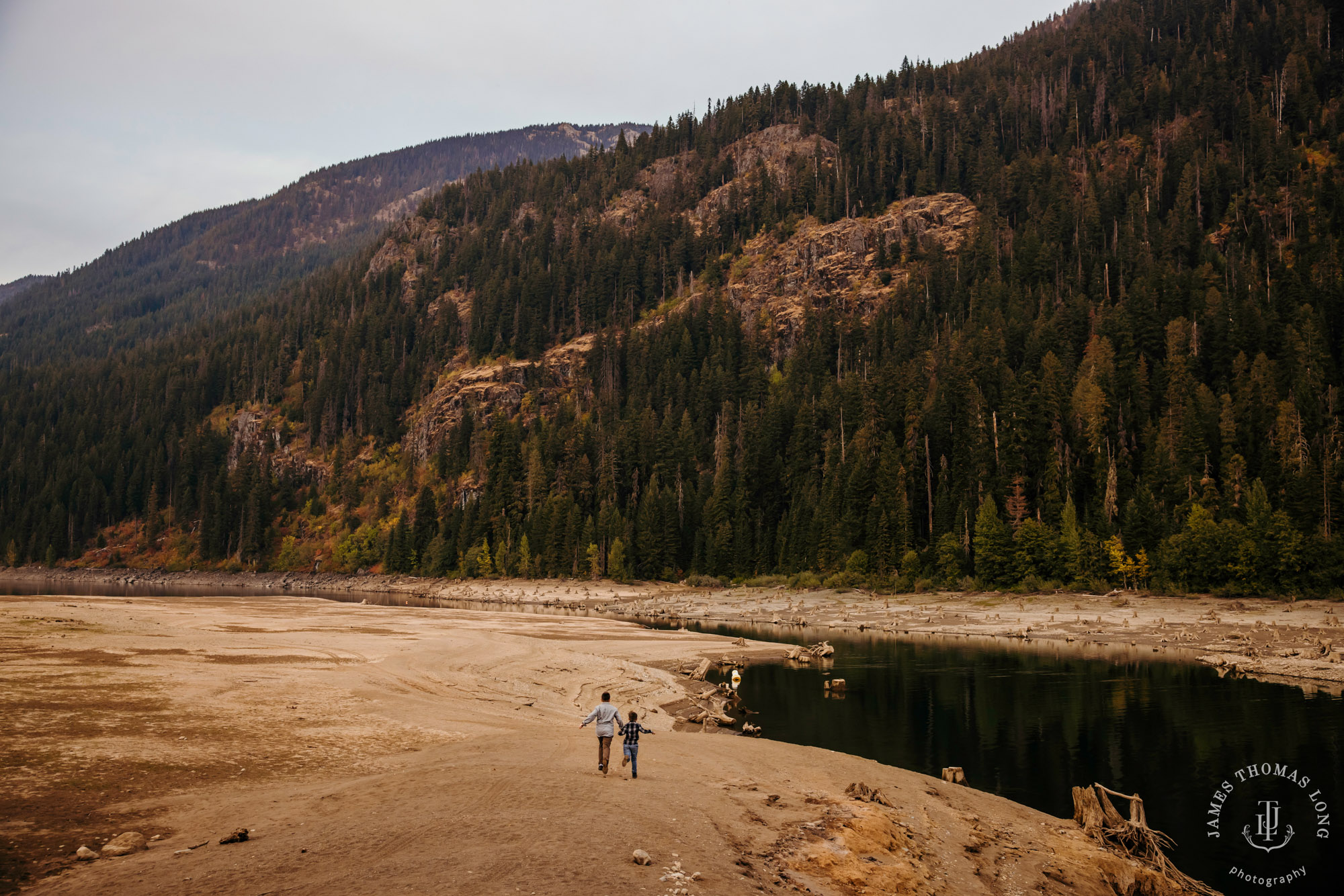 Seattle Cascade Mountain adventure family photography session by Seattle adventure family photographer James Thomas Long Photography