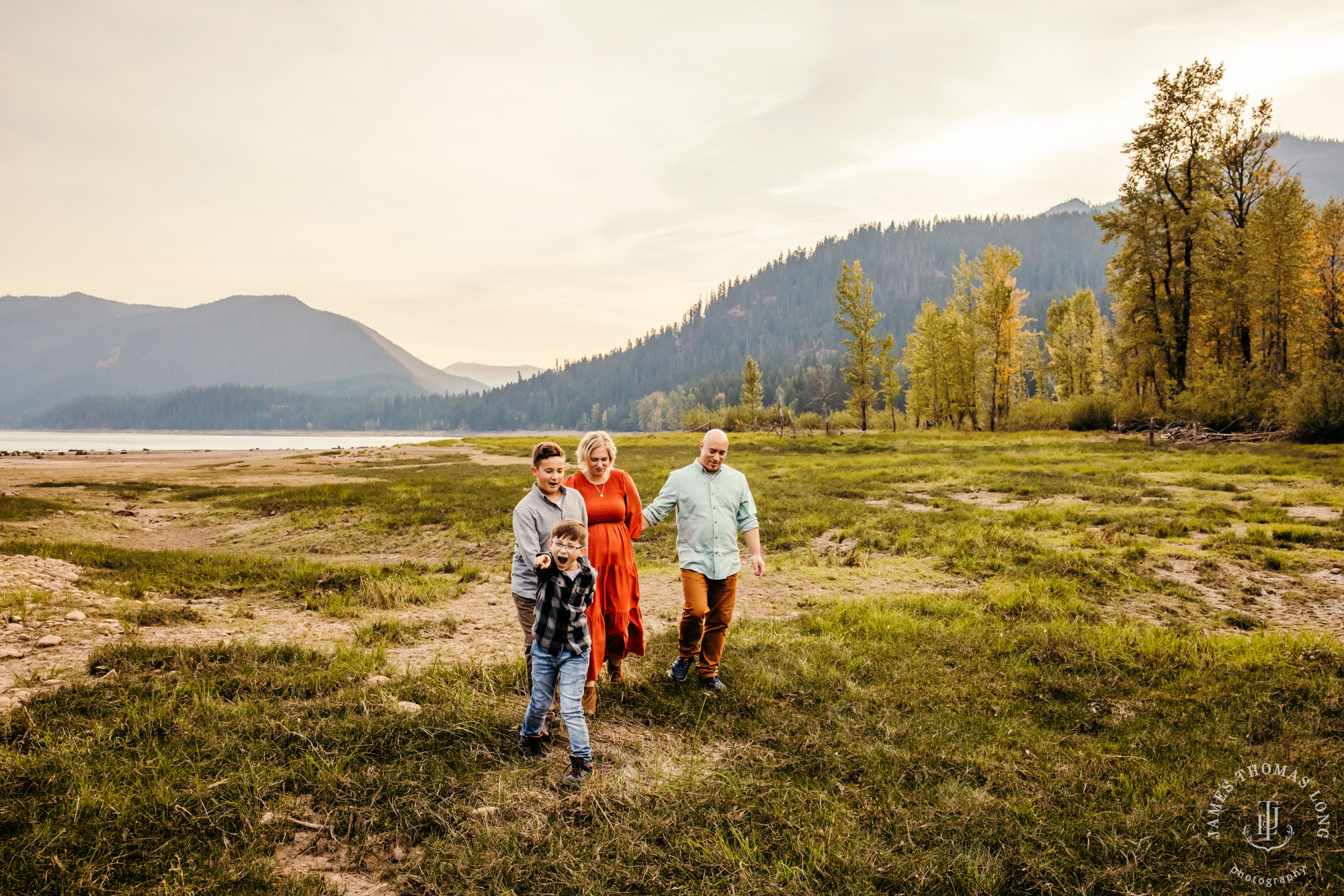 Seattle Cascade Mountain adventure family photography session by Seattle adventure family photographer James Thomas Long Photography