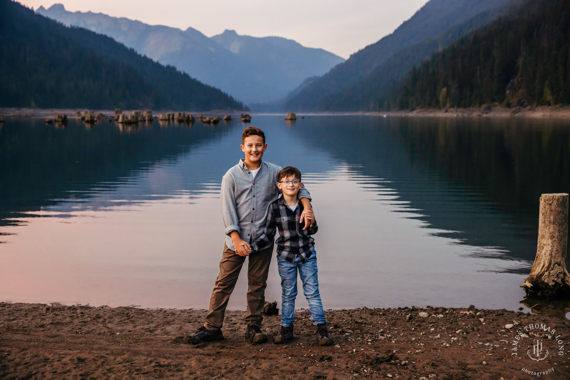 Seattle Cascade Mountain adventure family photography session by Seattle adventure family photographer James Thomas Long Photography