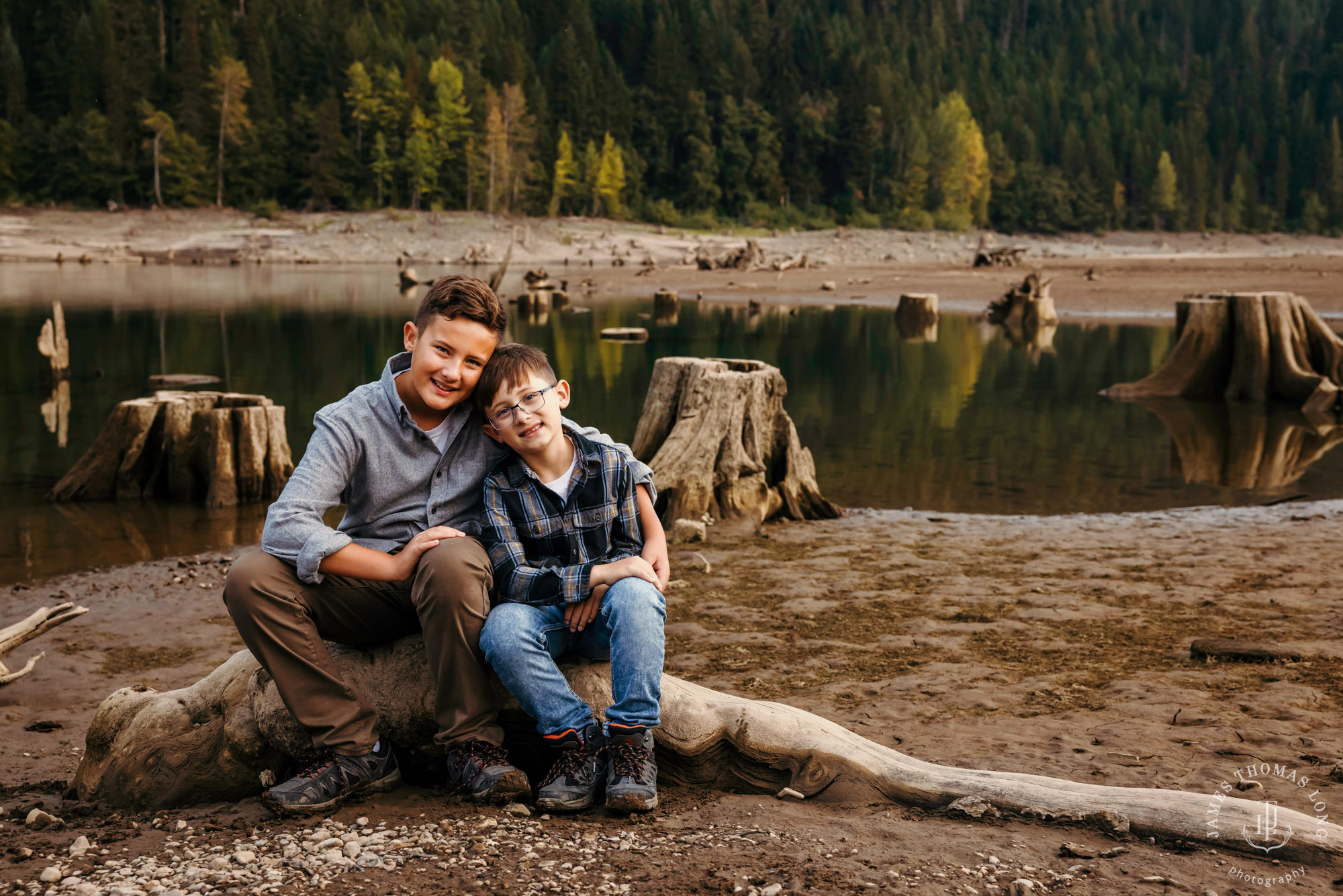 Seattle Cascade Mountain adventure family photography session by Seattle adventure family photographer James Thomas Long Photography