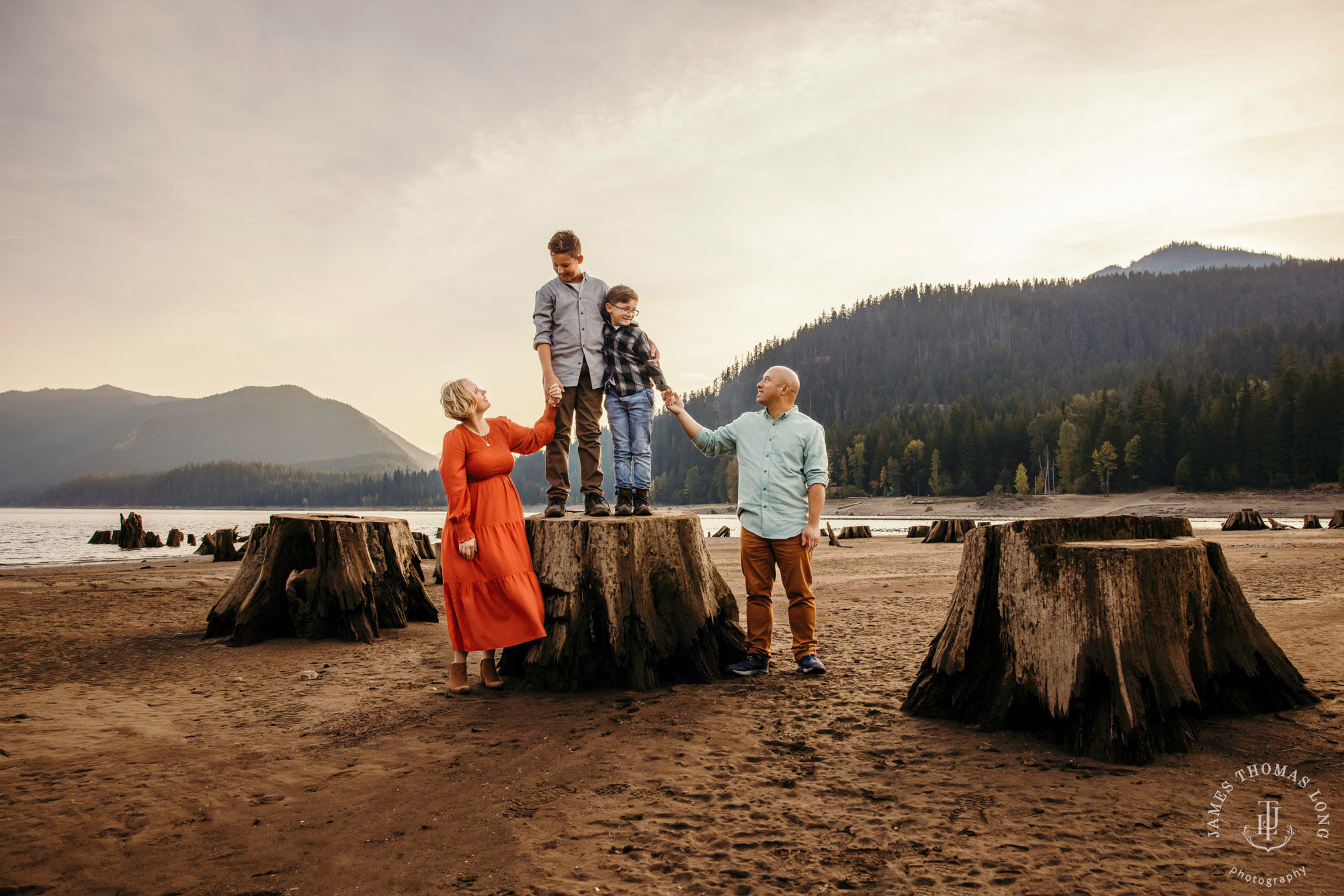 Seattle Cascade Mountain adventure family photography session by Seattle adventure family photographer James Thomas Long Photography