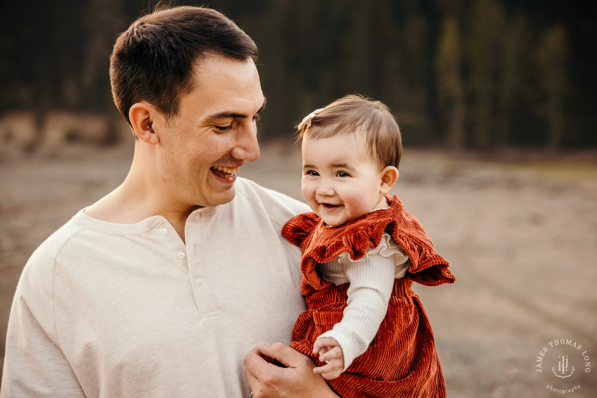 Snoqualmie adventure family photography session by Snoqualmie adventure family photographer James Thomas Long Photography