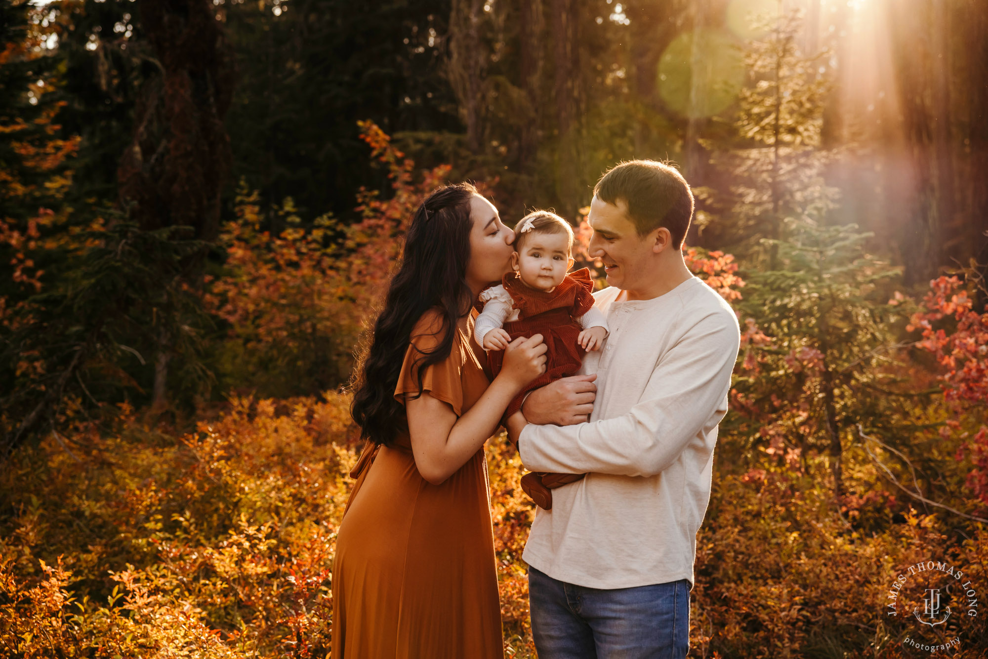 Snoqualmie adventure family photography session by Snoqualmie adventure family photographer James Thomas Long Photography