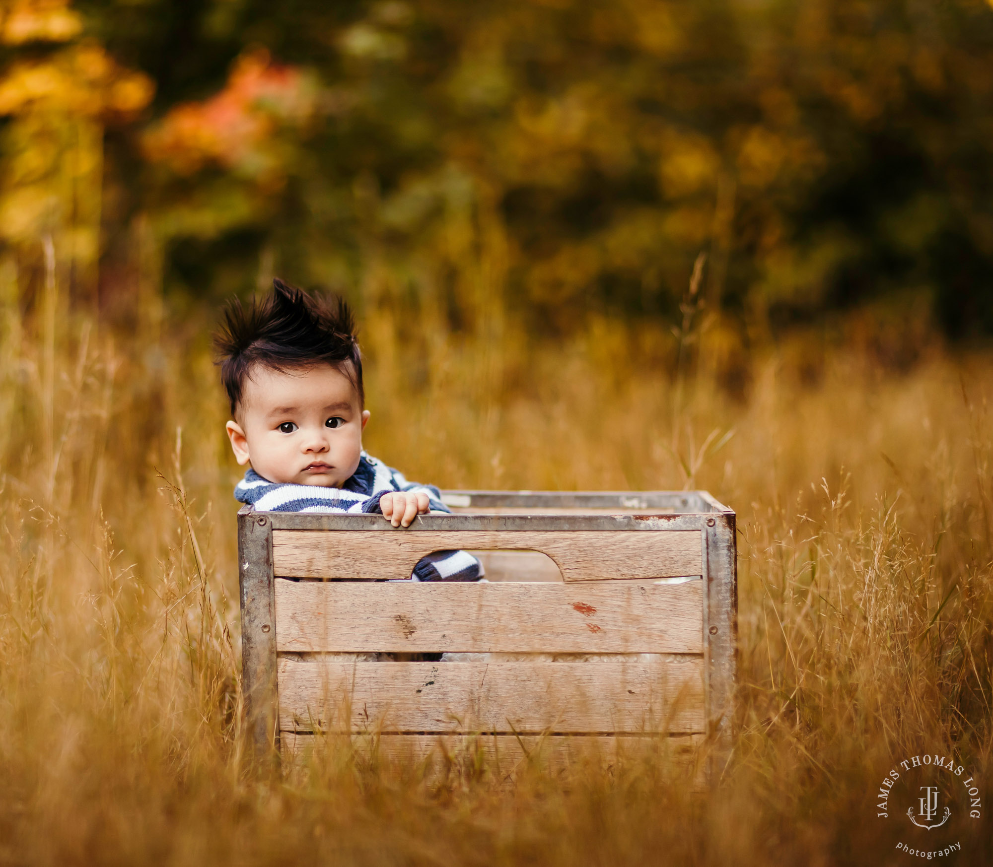 Snoqualmie baby and family photography session by Snoqualmie family photographer James Thomas Long Photography