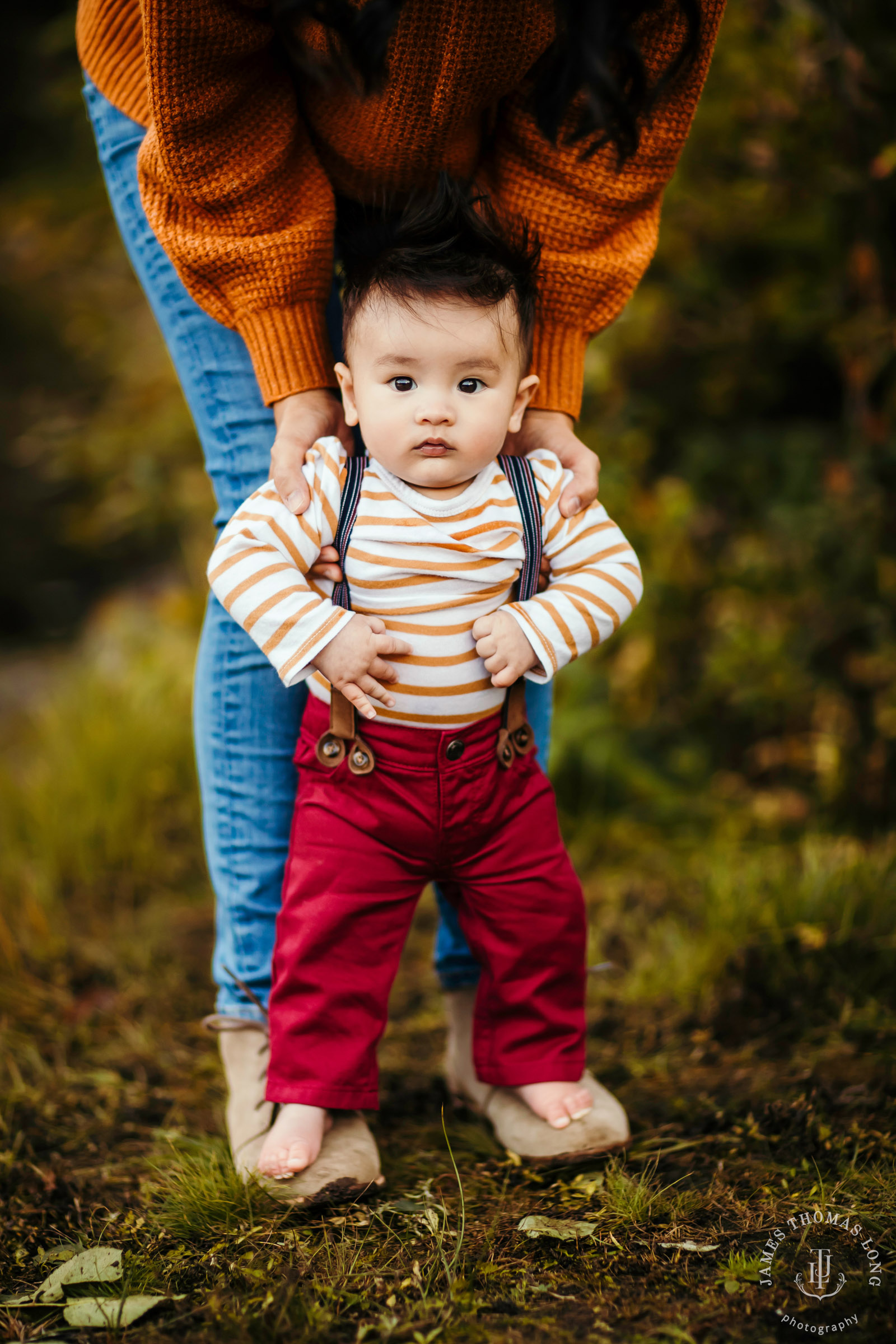 Snoqualmie baby and family photography session by Snoqualmie family photographer James Thomas Long Photography