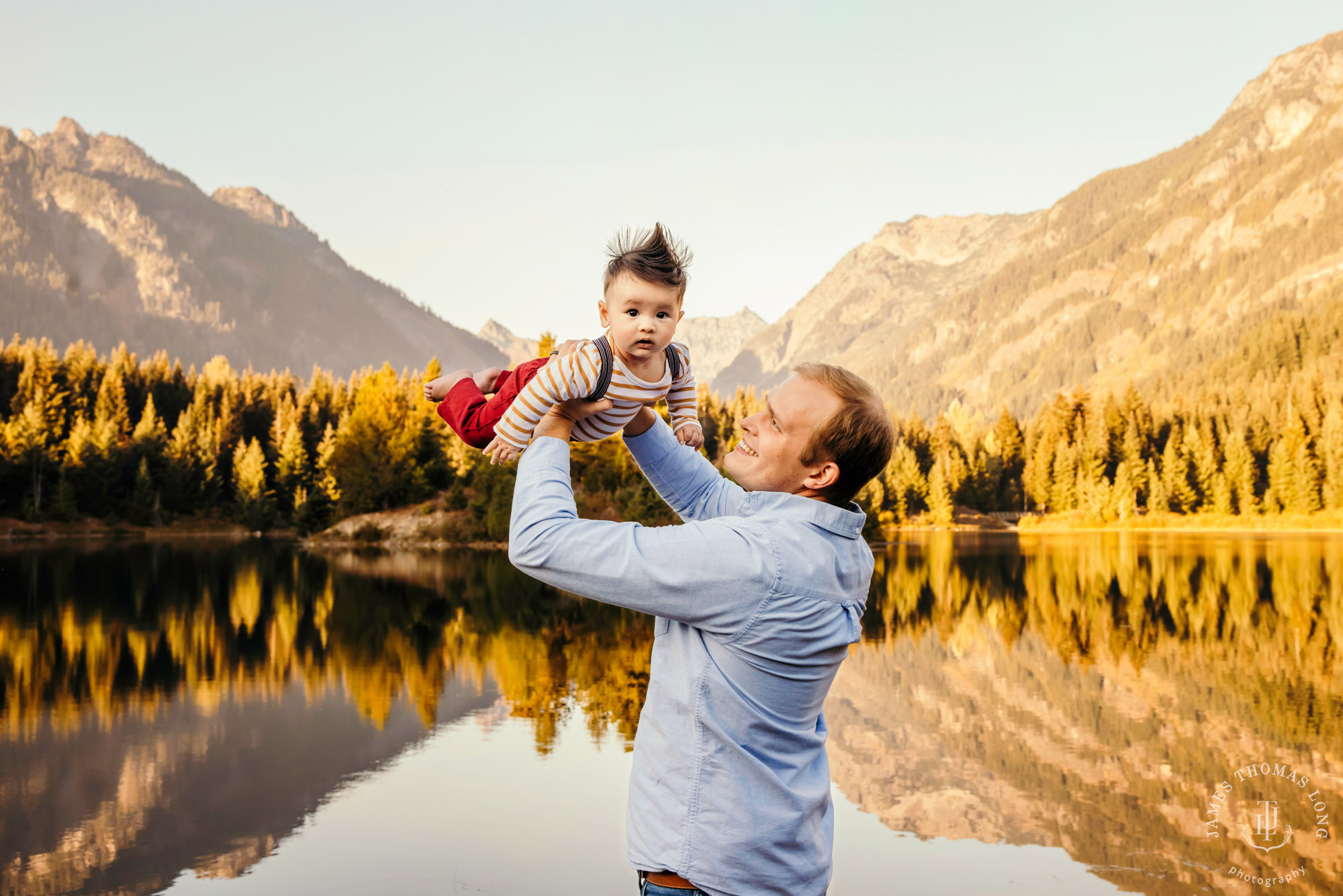 Snoqualmie baby and family photography session by Snoqualmie family photographer James Thomas Long Photography