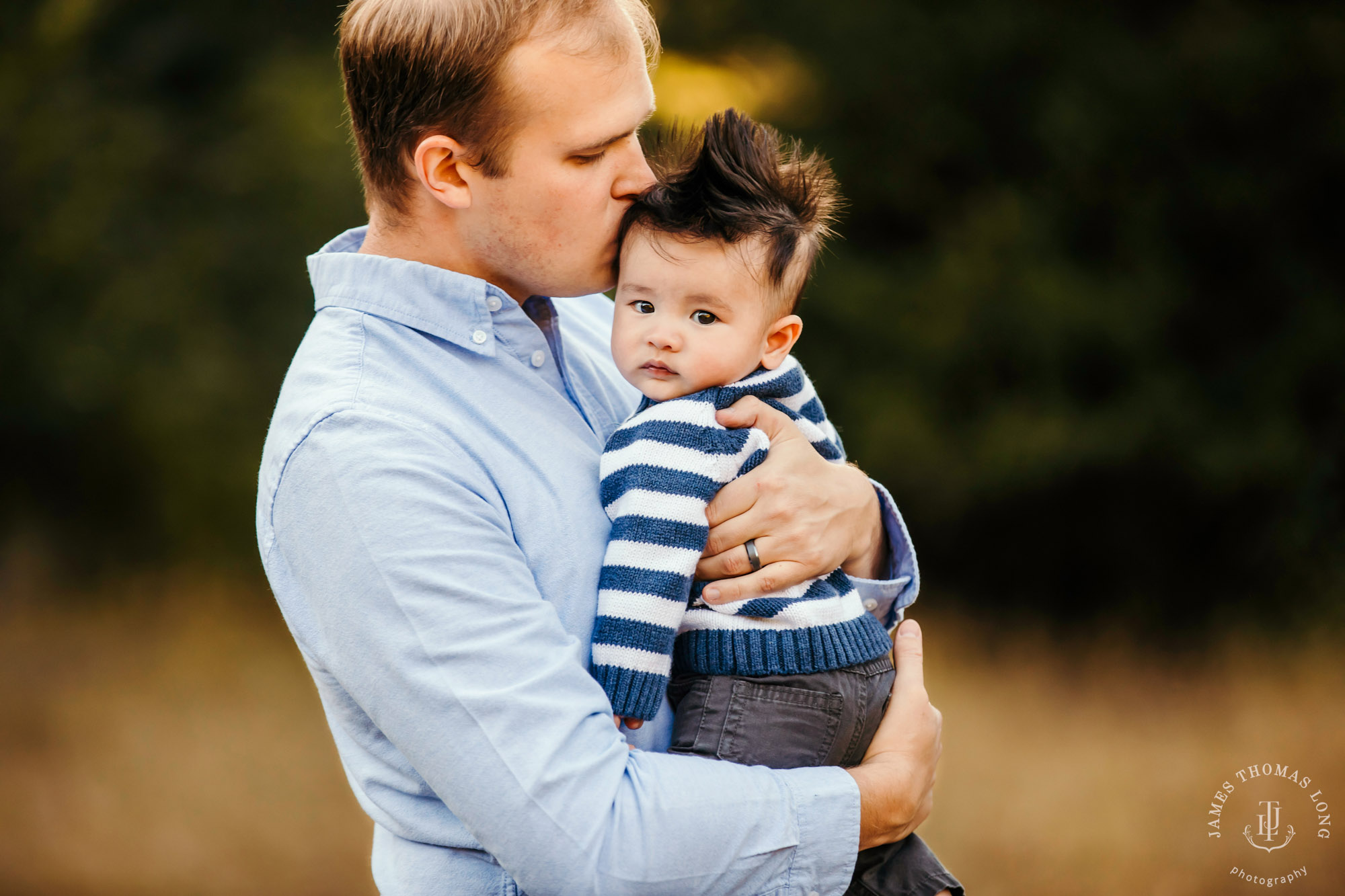 Snoqualmie baby and family photography session by Snoqualmie family photographer James Thomas Long Photography