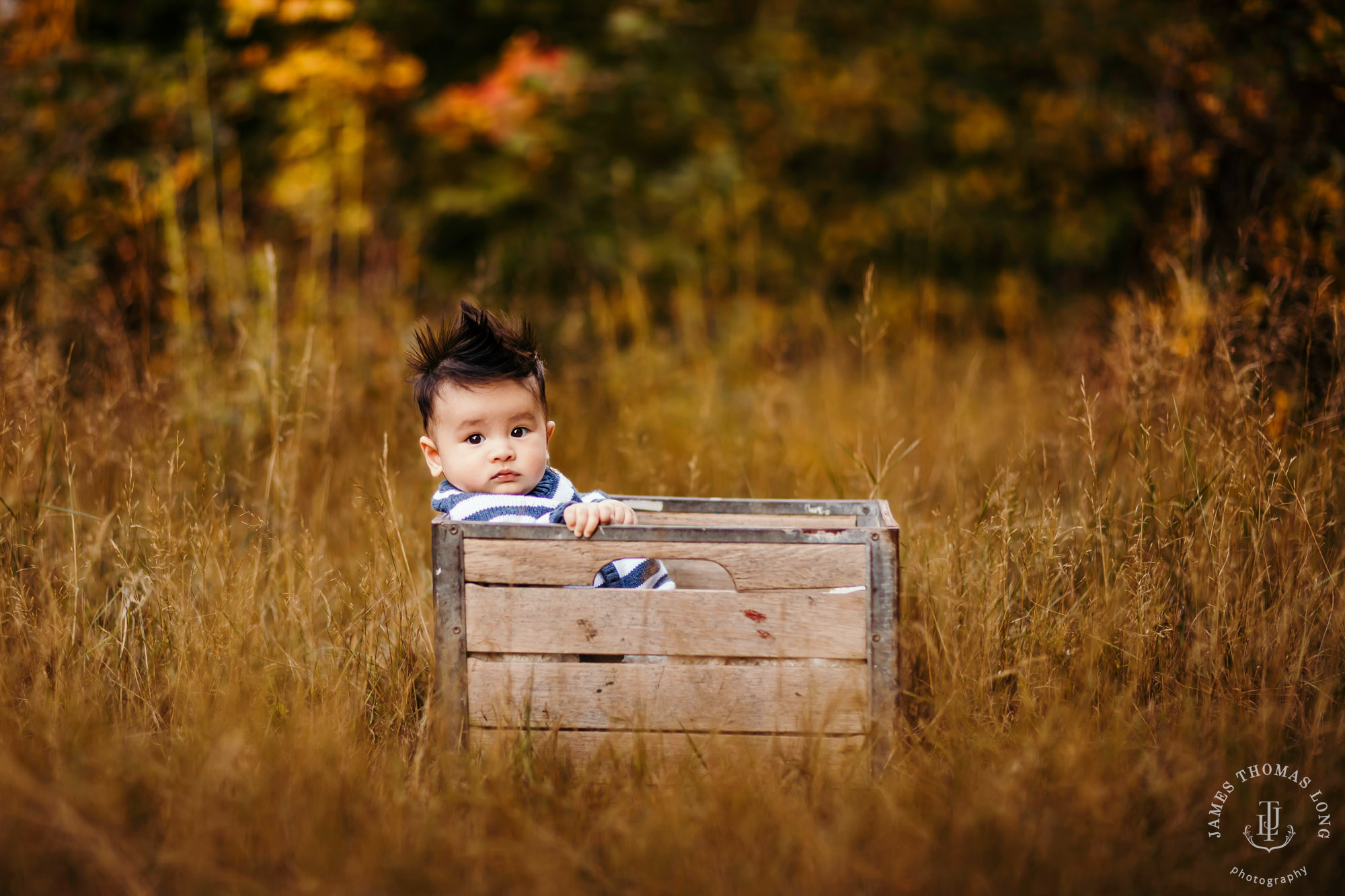 Snoqualmie baby and family photography session by Snoqualmie family photographer James Thomas Long Photography