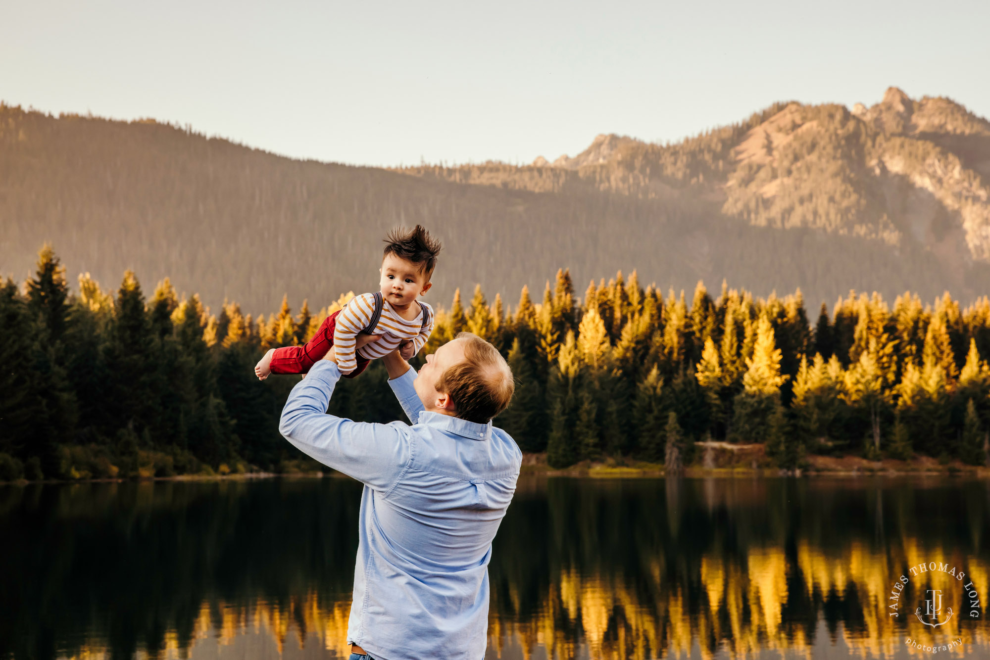 Snoqualmie baby and family photography session by Snoqualmie family photographer James Thomas Long Photography