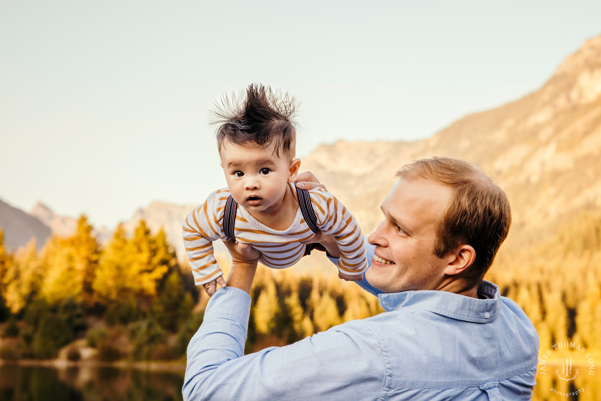 Snoqualmie baby and family photography session by Snoqualmie family photographer James Thomas Long Photography