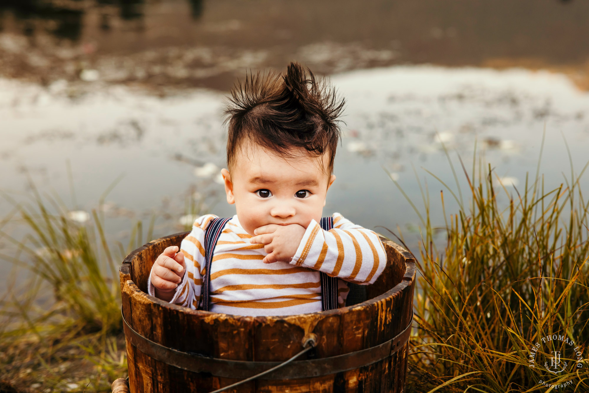 Snoqualmie baby and family photography session by Snoqualmie family photographer James Thomas Long Photography