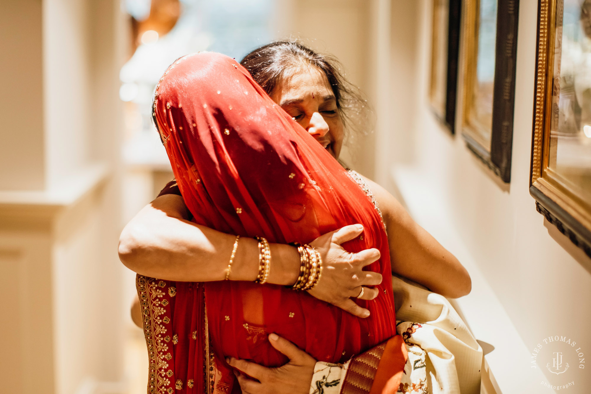 Seattle Hindu wedding by Seattle wedding photographer James Thomas Long Photography