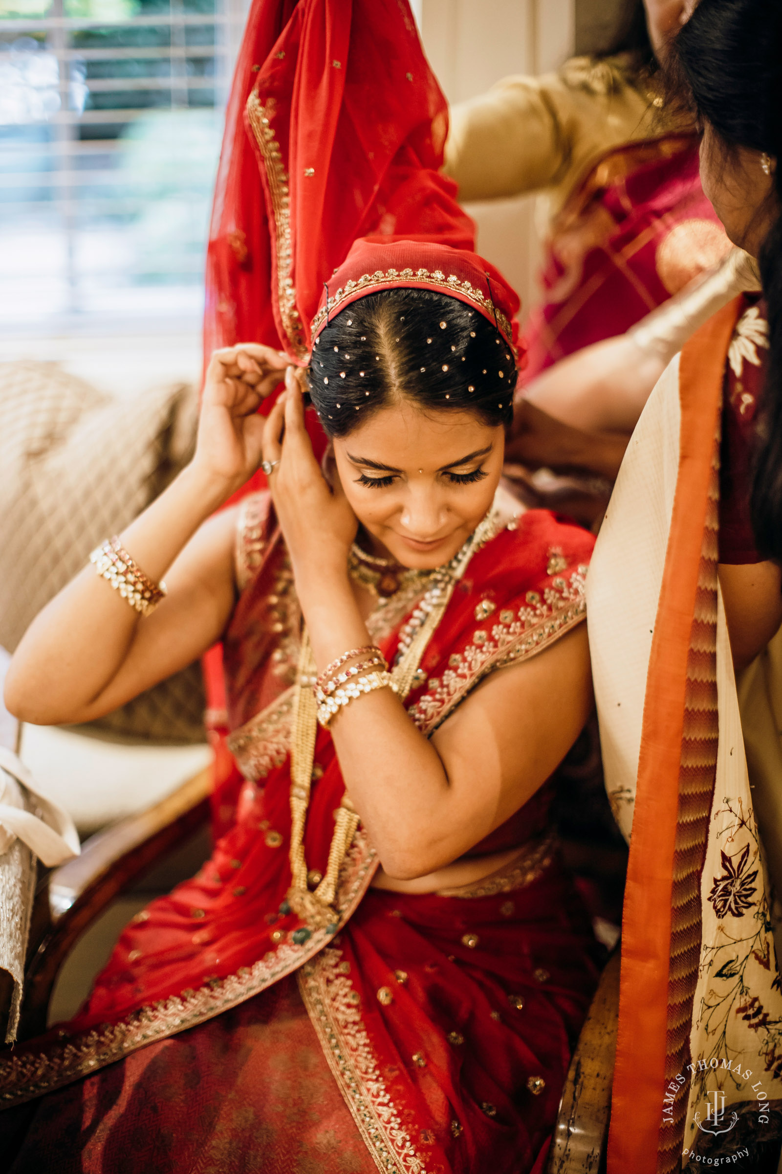 Seattle Hindu wedding by Seattle wedding photographer James Thomas Long Photography