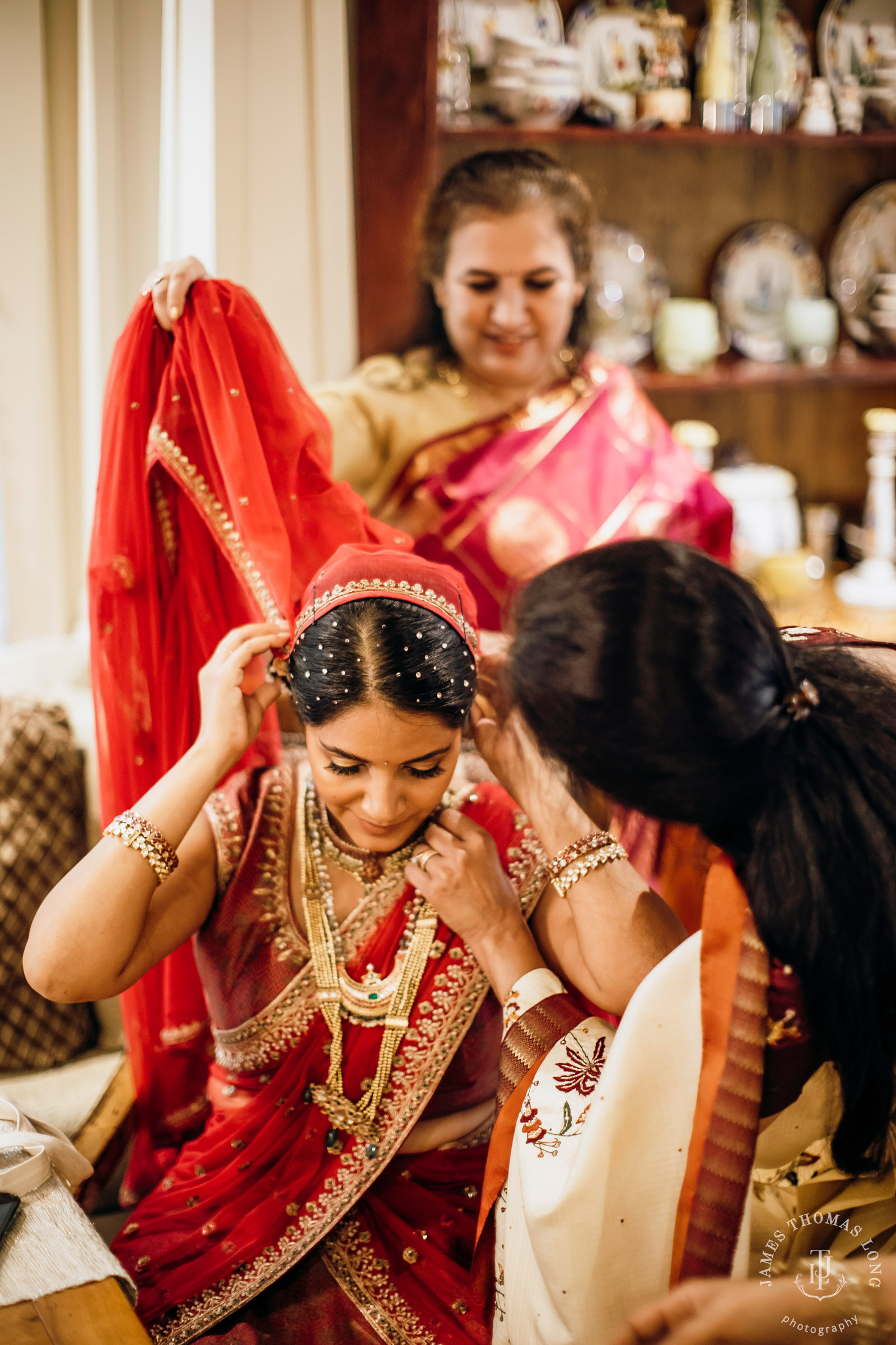 Seattle Hindu wedding by Seattle wedding photographer James Thomas Long Photography