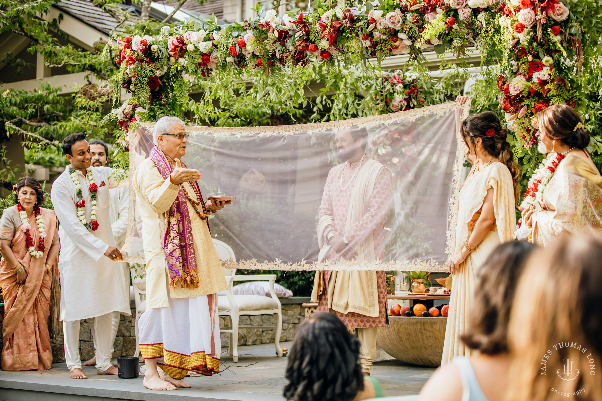 Seattle Hindu wedding by Seattle wedding photographer James Thomas Long Photography