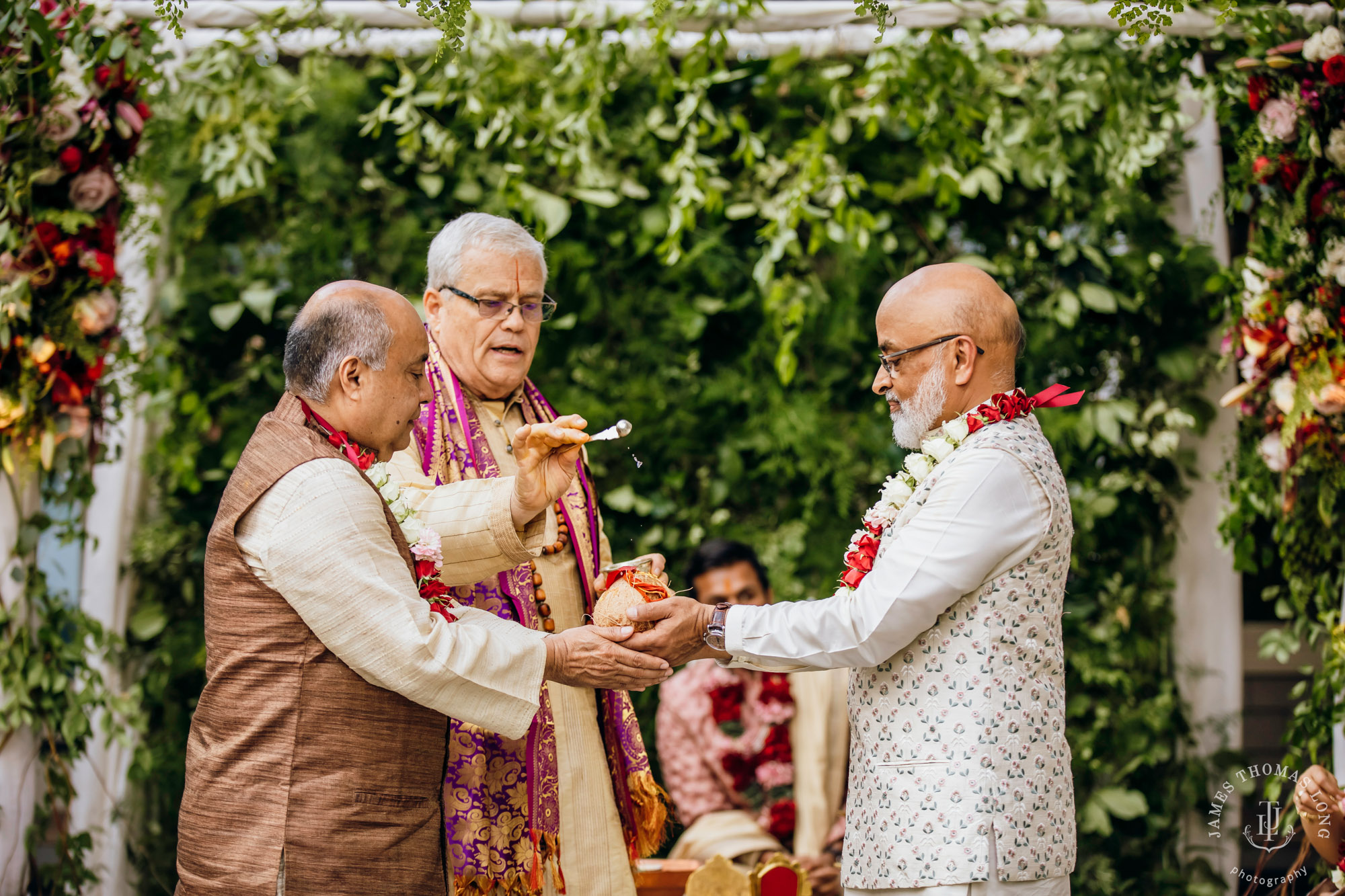 Seattle Hindu wedding by Seattle wedding photographer James Thomas Long Photography