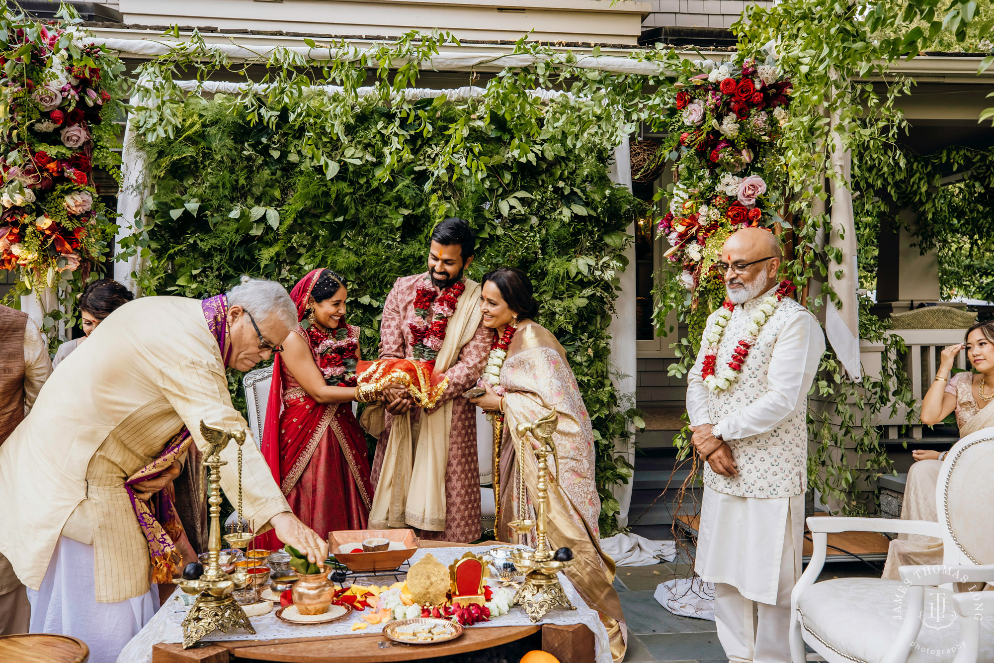 Seattle Hindu wedding by Seattle wedding photographer James Thomas Long Photography