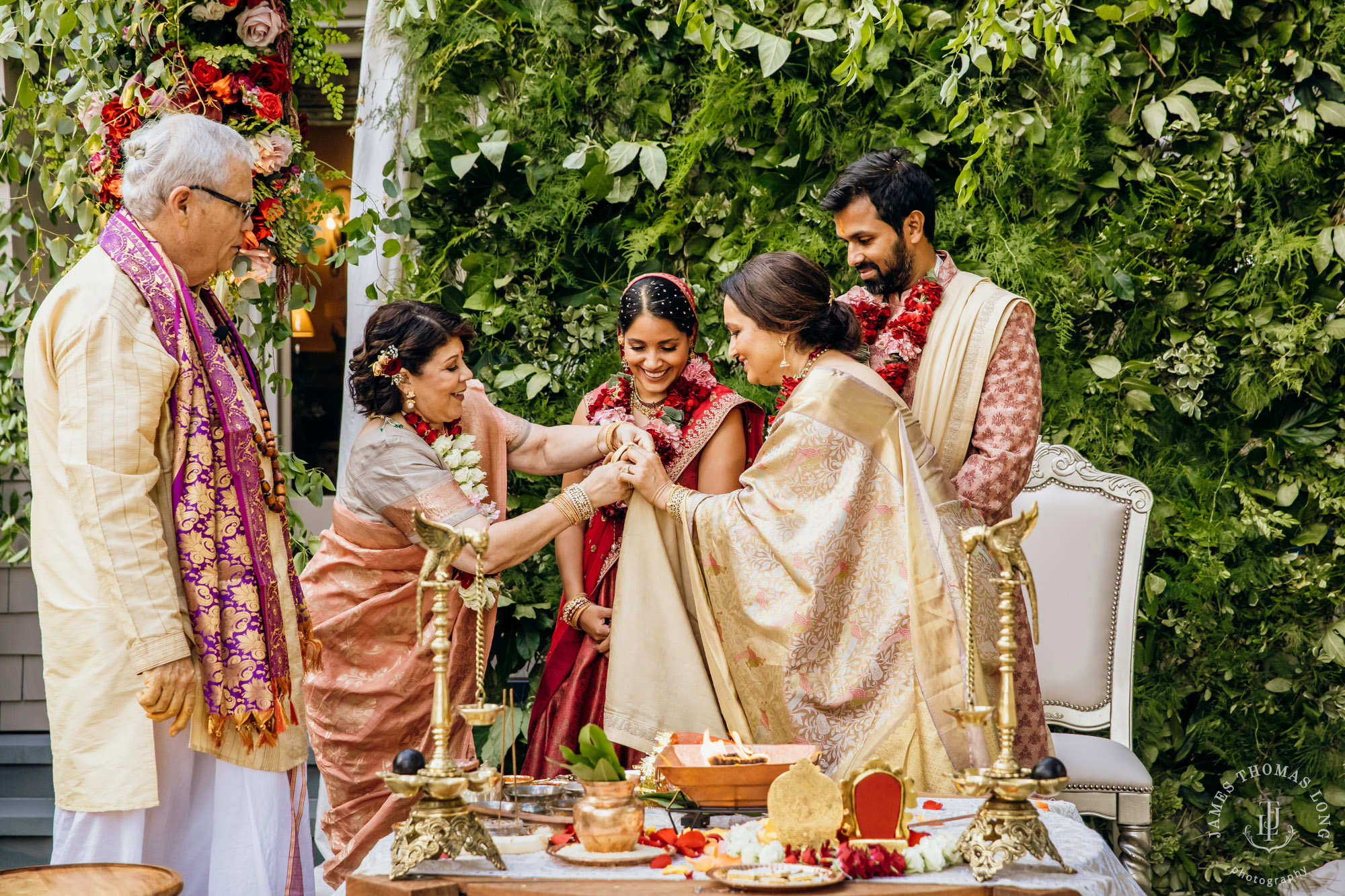 Seattle Hindu wedding by Seattle wedding photographer James Thomas Long Photography