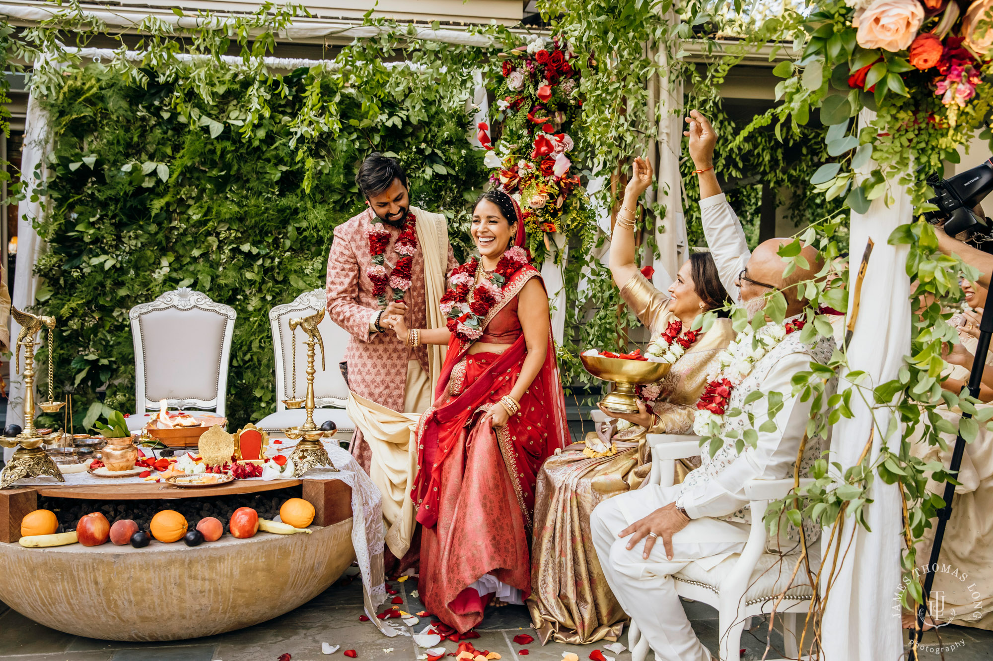 Seattle Hindu wedding by Seattle wedding photographer James Thomas Long Photography