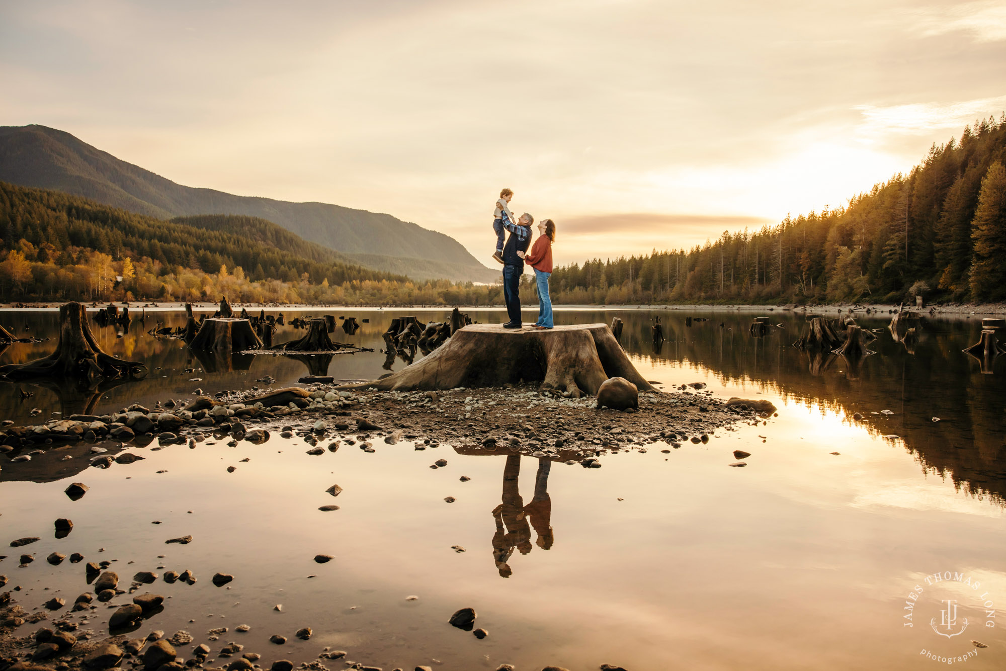 Snoqualmie family photography session by Snoqualmie family photographer James Thomas Long Photography