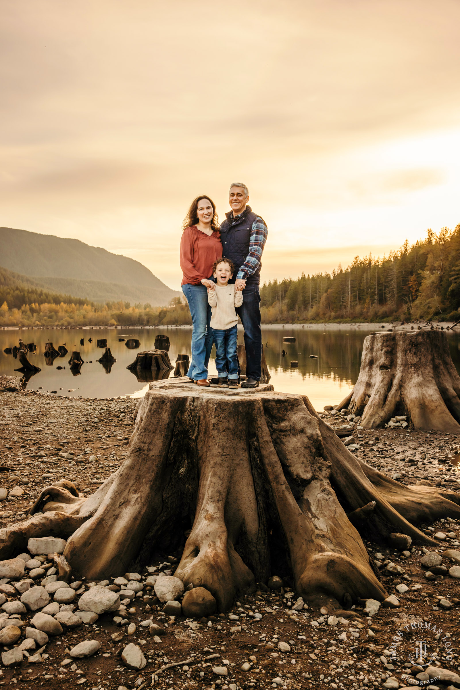 Snoqualmie family photography session by Snoqualmie family photographer James Thomas Long Photography