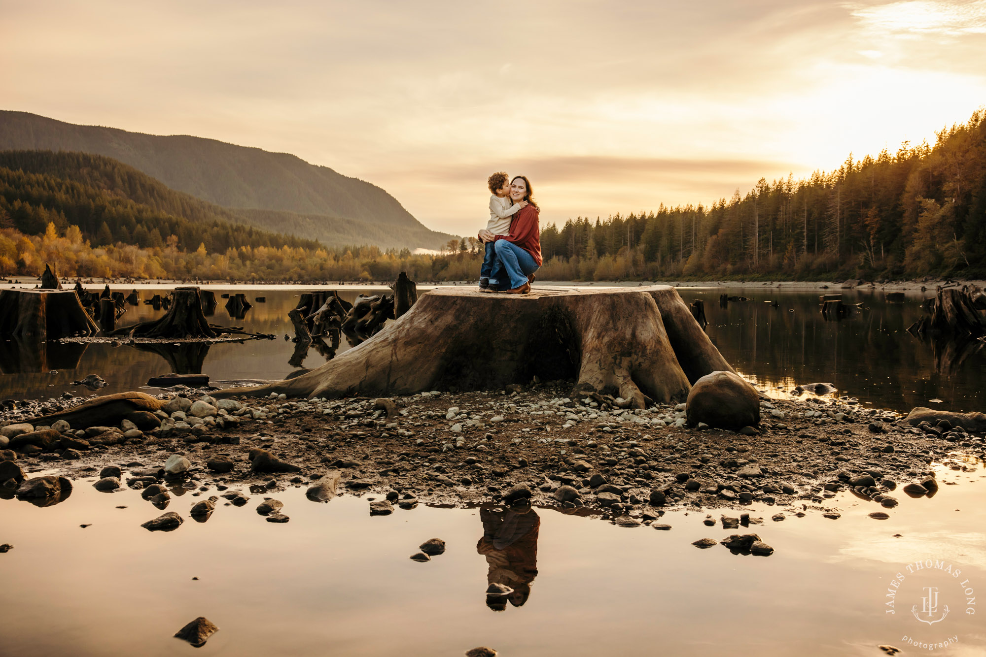 Snoqualmie family photography session by Snoqualmie family photographer James Thomas Long Photography