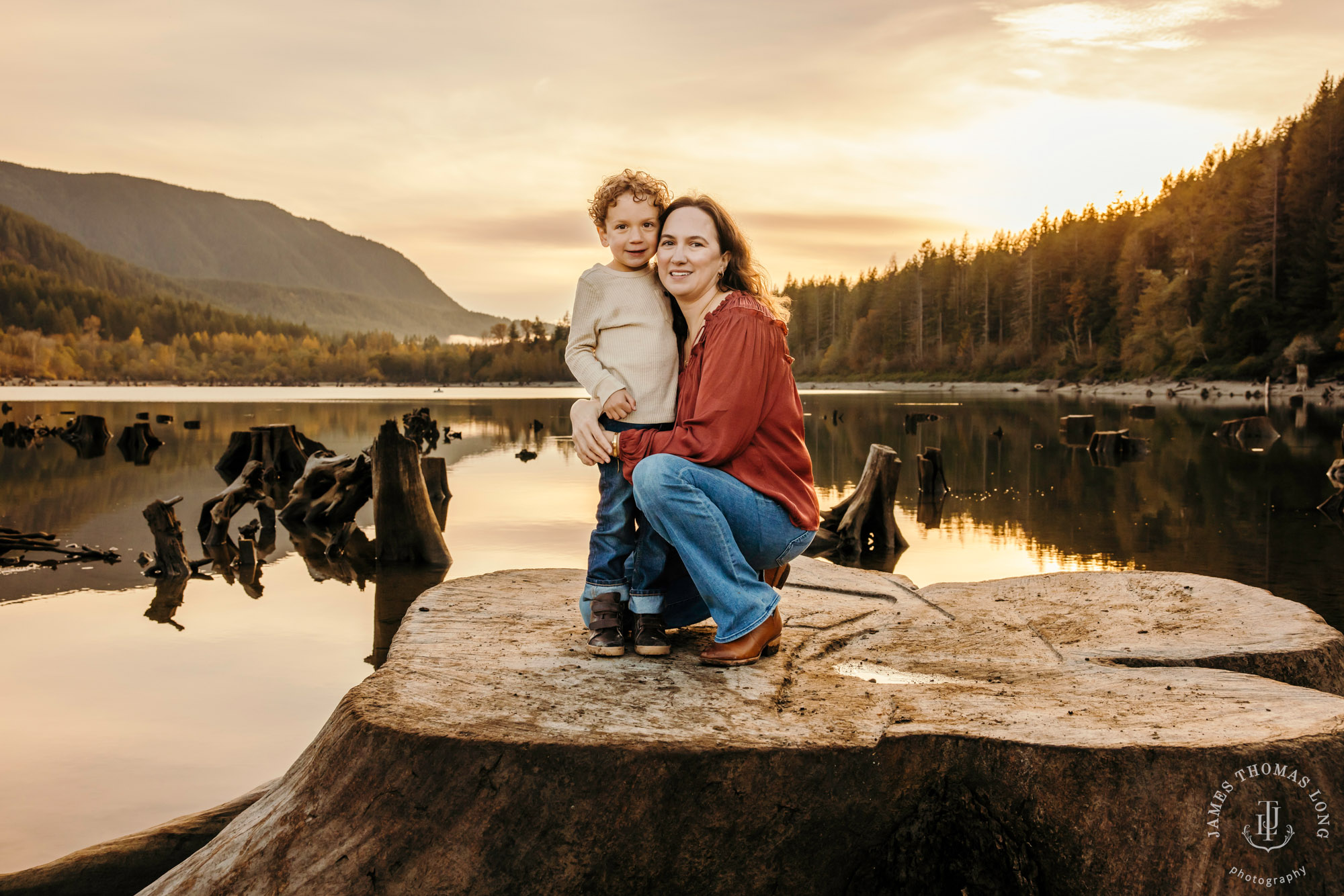 Snoqualmie family photography session by Snoqualmie family photographer James Thomas Long Photography