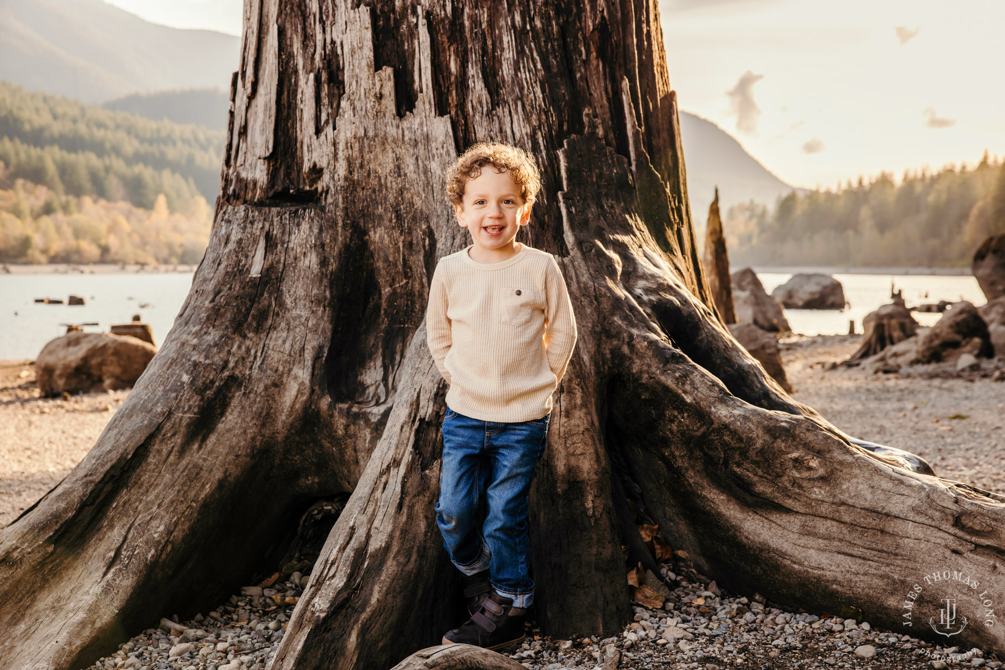 Snoqualmie family photography session by Snoqualmie family photographer James Thomas Long Photography