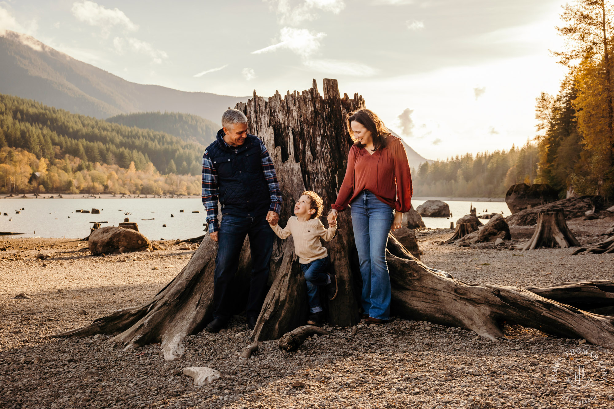 Snoqualmie family photography session by Snoqualmie family photographer James Thomas Long Photography