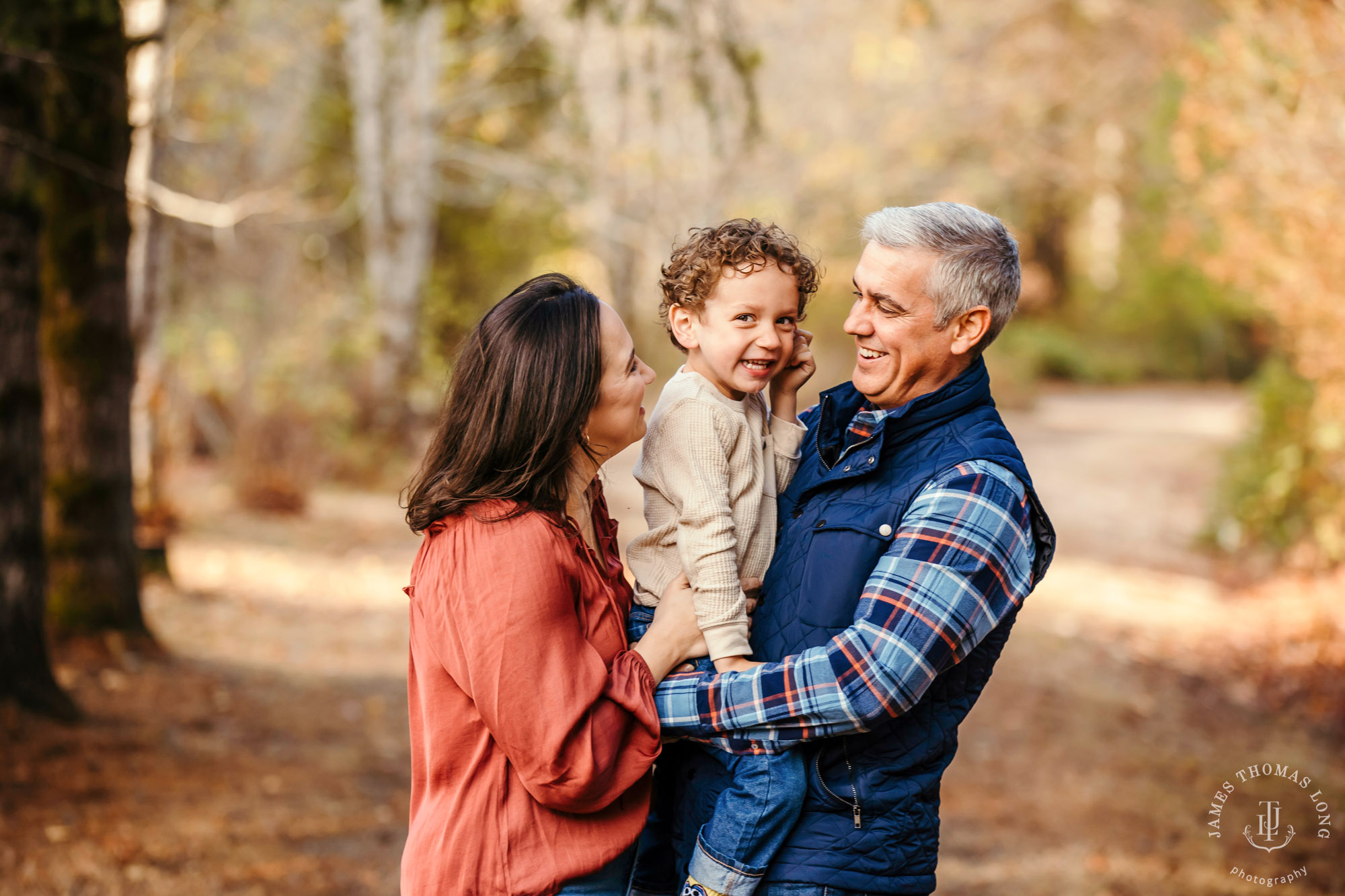 Snoqualmie family photography session by Snoqualmie family photographer James Thomas Long Photography