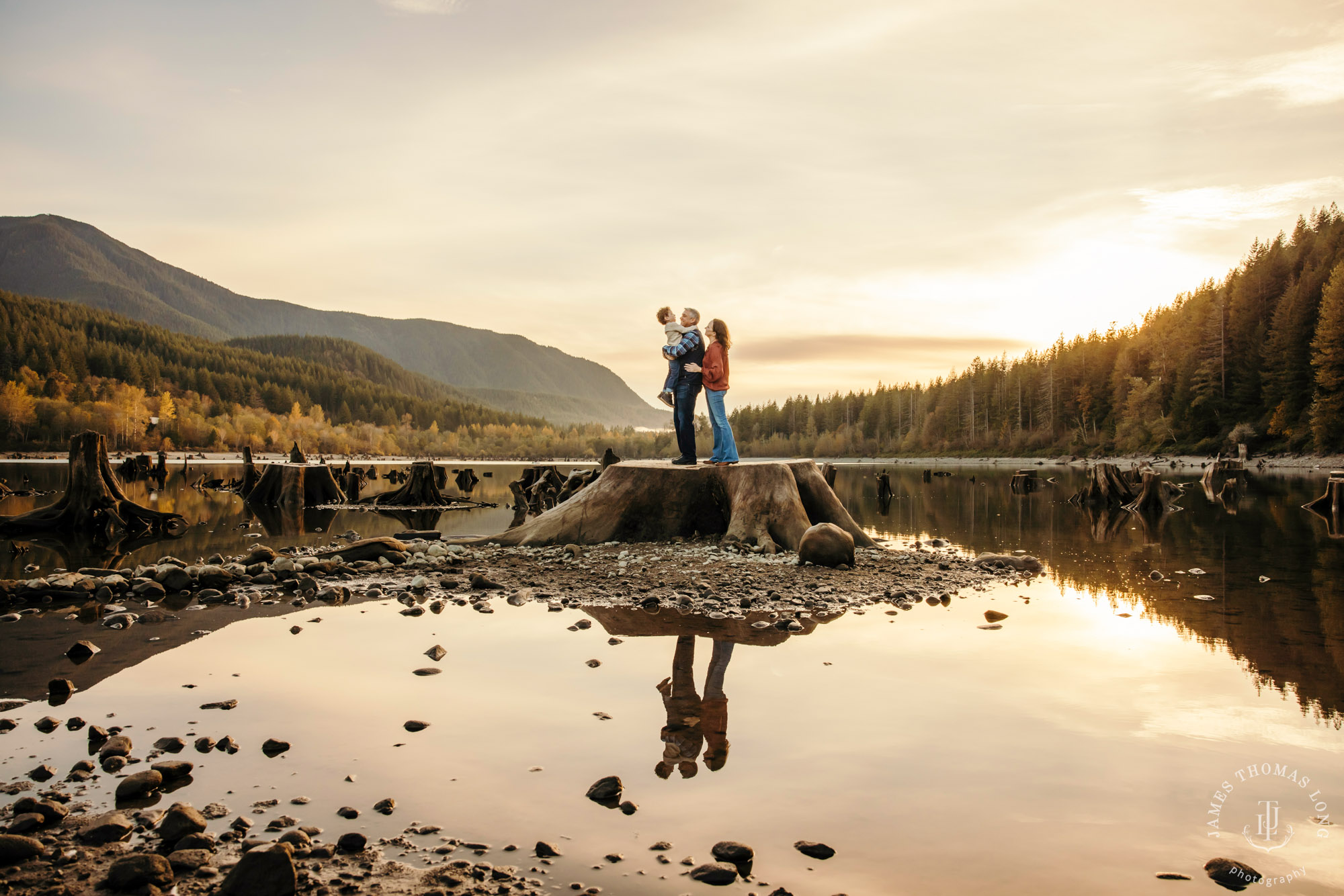 Snoqualmie family photography session by Snoqualmie family photographer James Thomas Long Photography