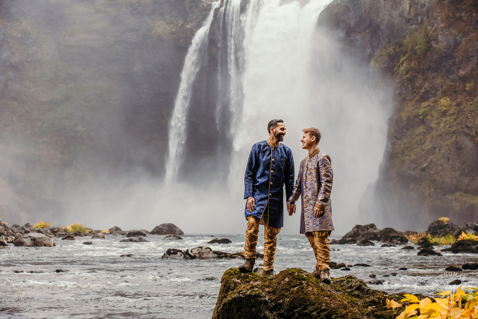 Snoqualmie adventure engagement session by Snoqualmie adventure wedding photographer James Thomas Long Photography