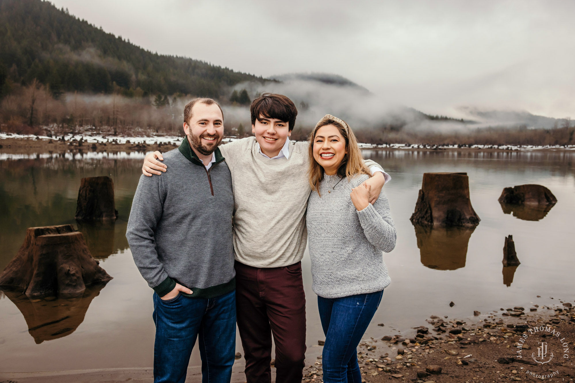Seattle-adventure-family-photography-session-by-Seattle-family-photographer-James-Thomas-Long-Photography