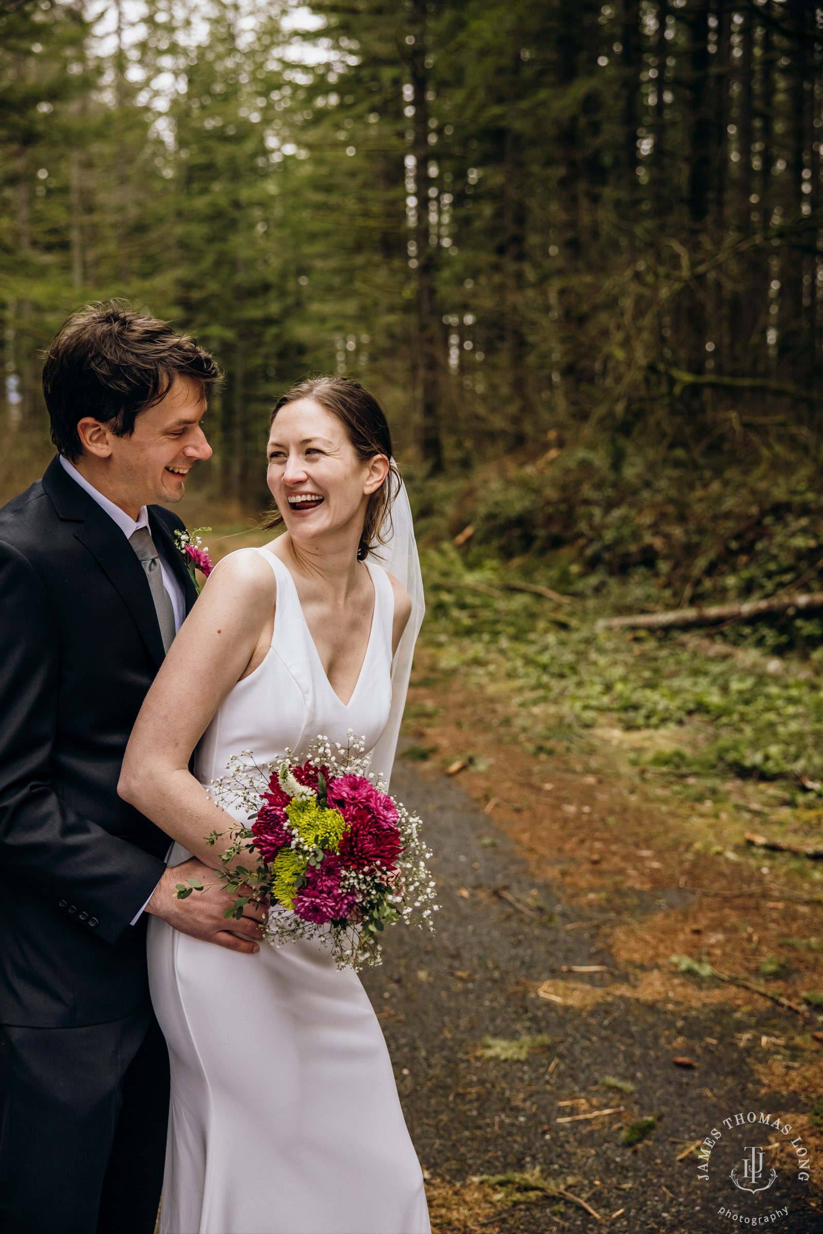North Bend elopement by Seattle adventure elopement photographer James Thomas Long Photography