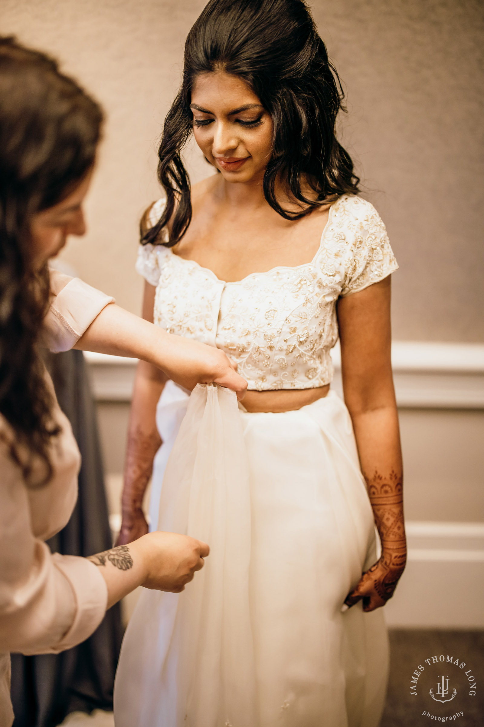 Woodmark Hotel and Spa wedding by Seattle wedding photographer James Thomas Long Photography