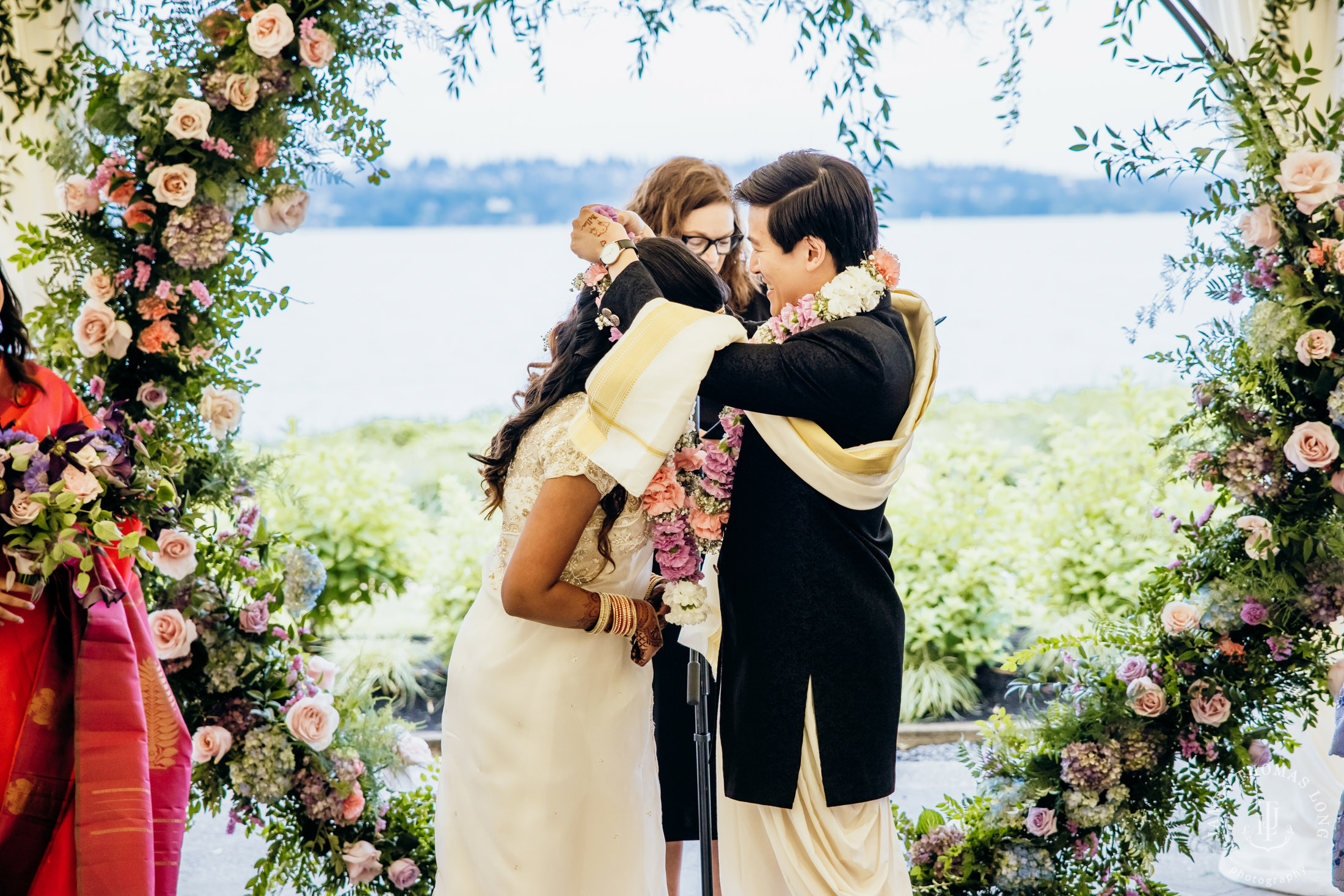 Woodmark Hotel and Spa wedding by Seattle wedding photographer James Thomas Long Photography