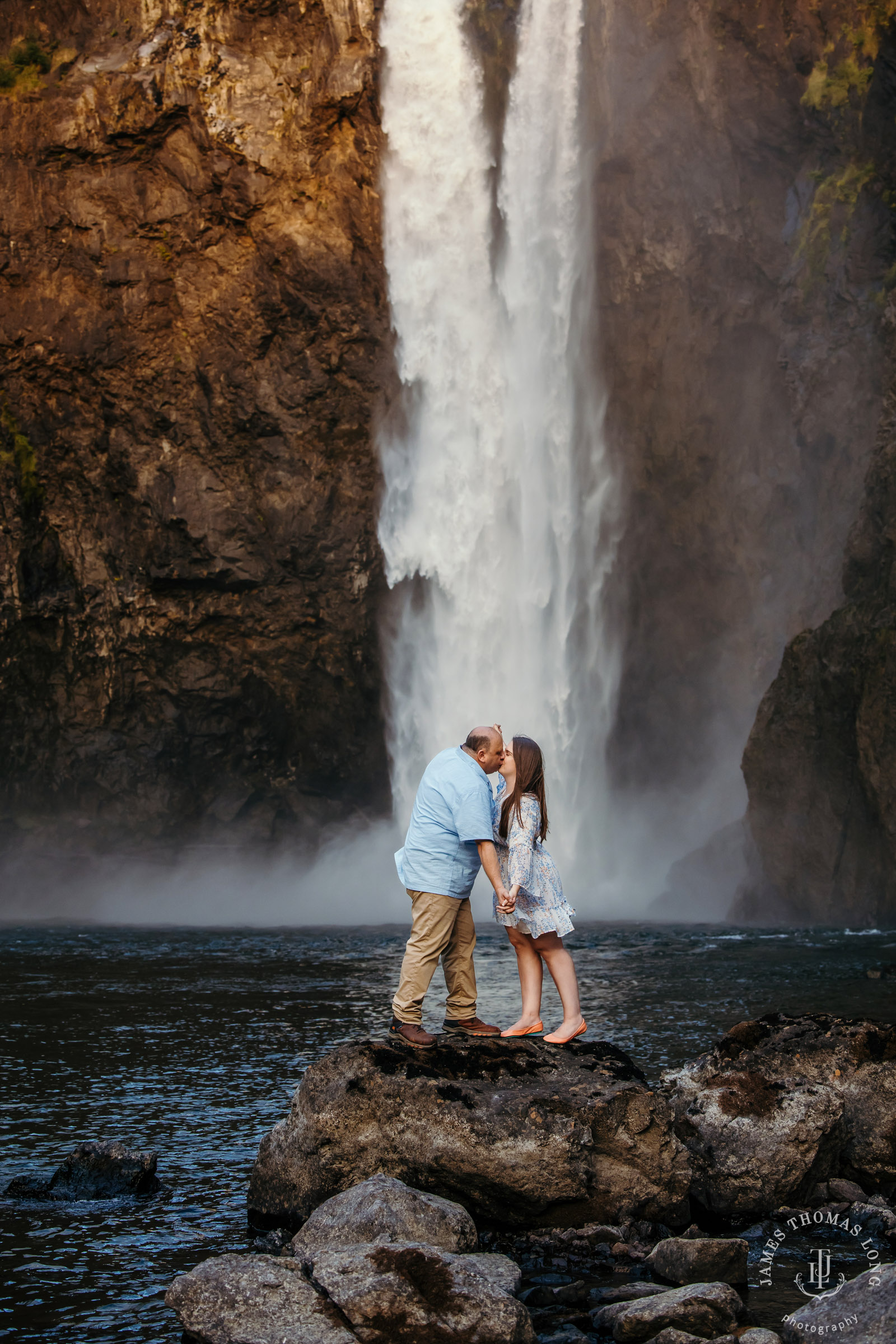 Snoqualmie Falls adventure engagement session by adventure elopement photographer James Thomas Long Photography