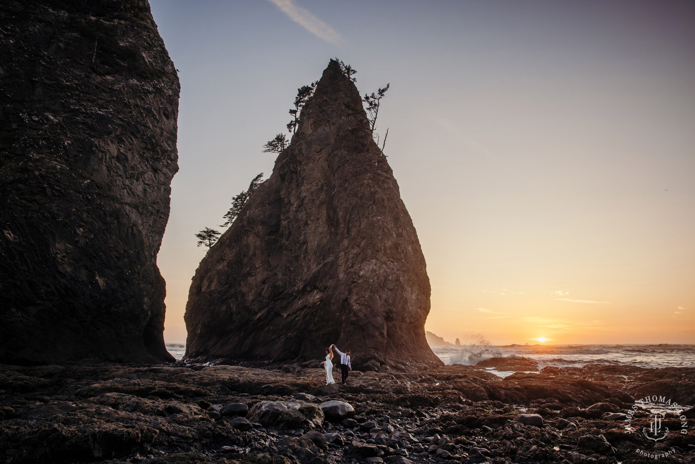 Washington Coast and Hoh Rainforest adventure elopement by Seattle adventure elopement photographer James Thomas Long Photography