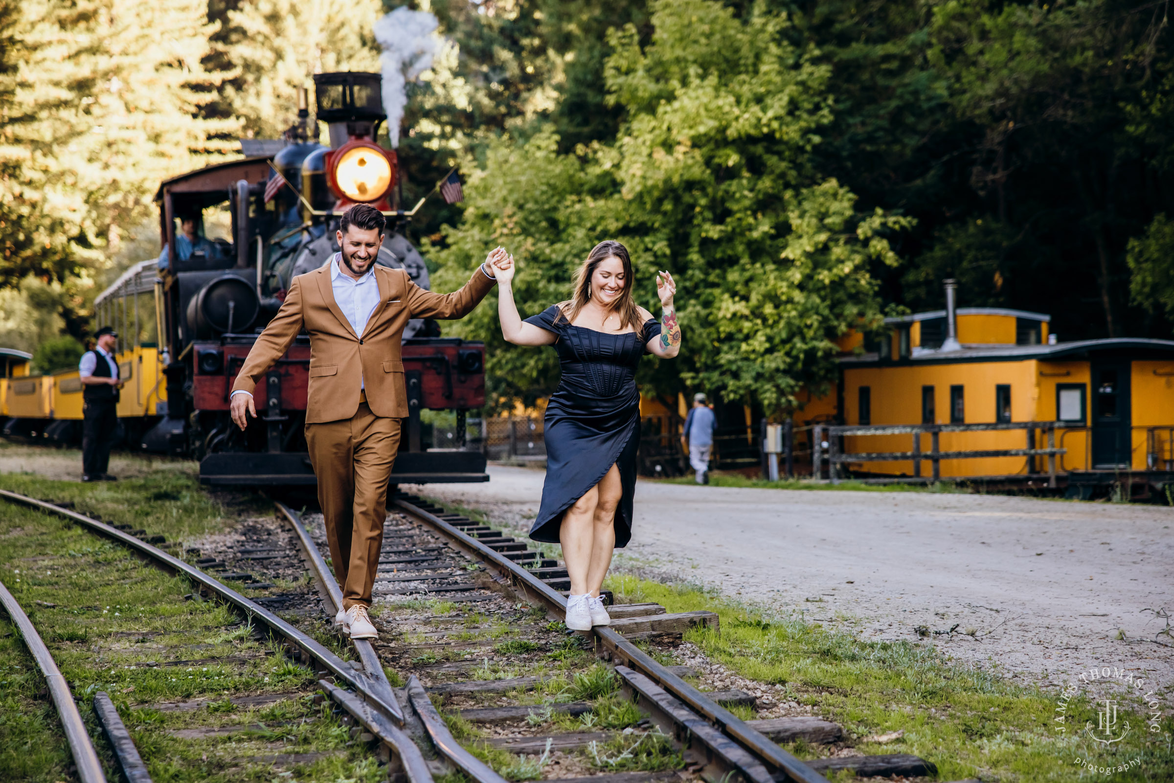 Destination wedding in the CA Redwoods by Seattle destination wedding photographer James Thomas Long Photography