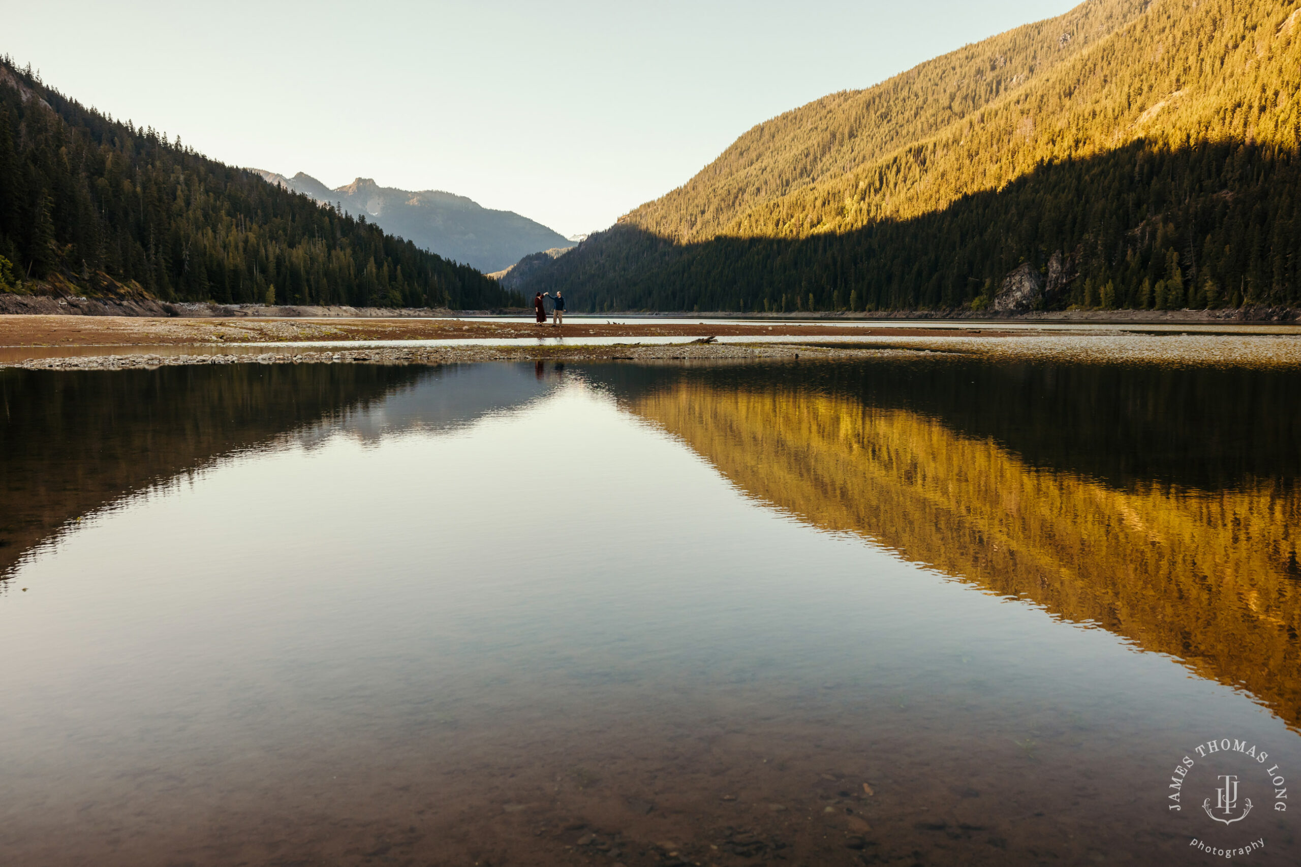 Snoqualmie Pass anniversary session by Snoqualmie adventure wedding photographer James Thomas Long Photography